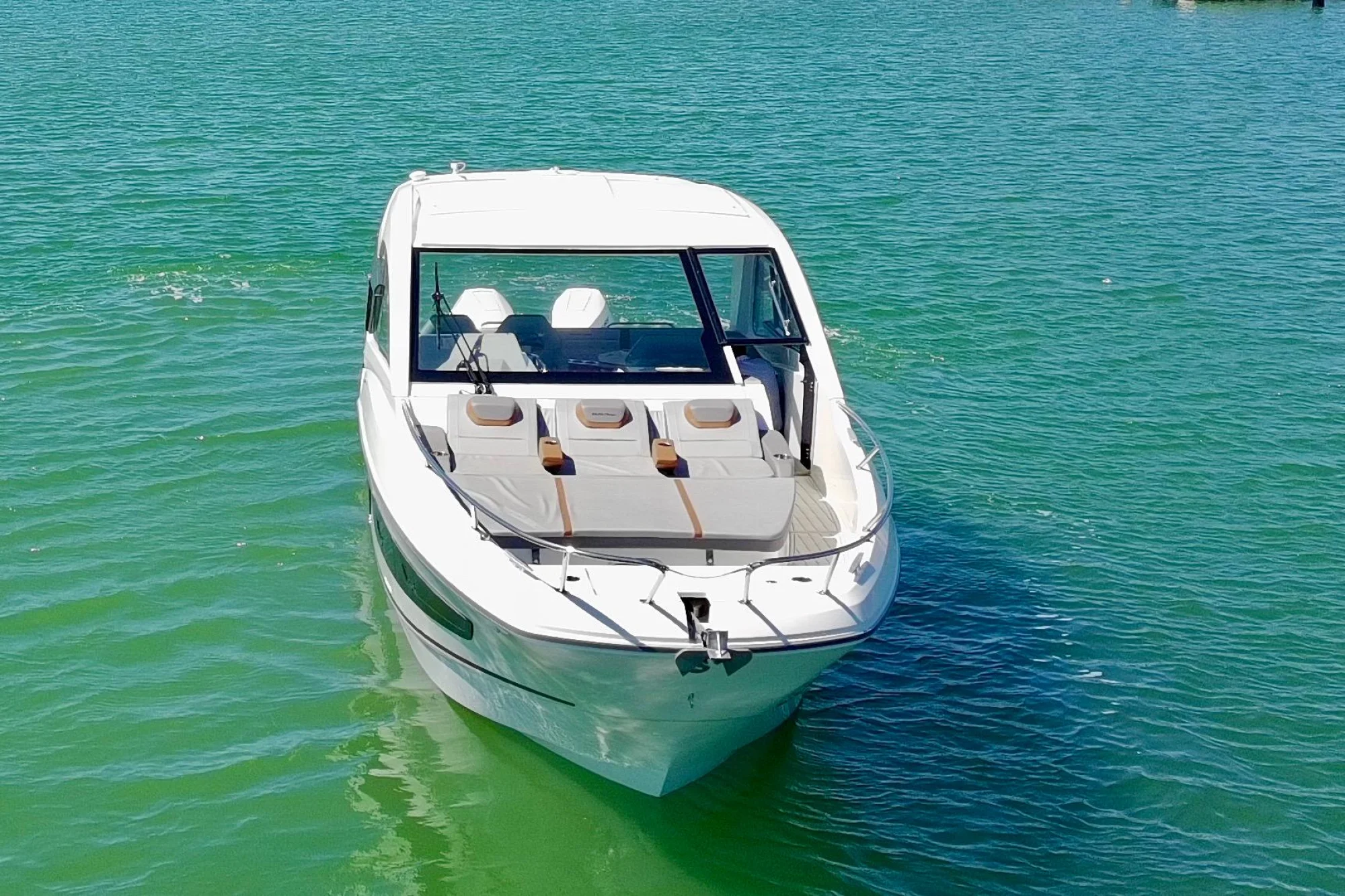 2024 Beneteau Gran Turismo 32 - Image 3