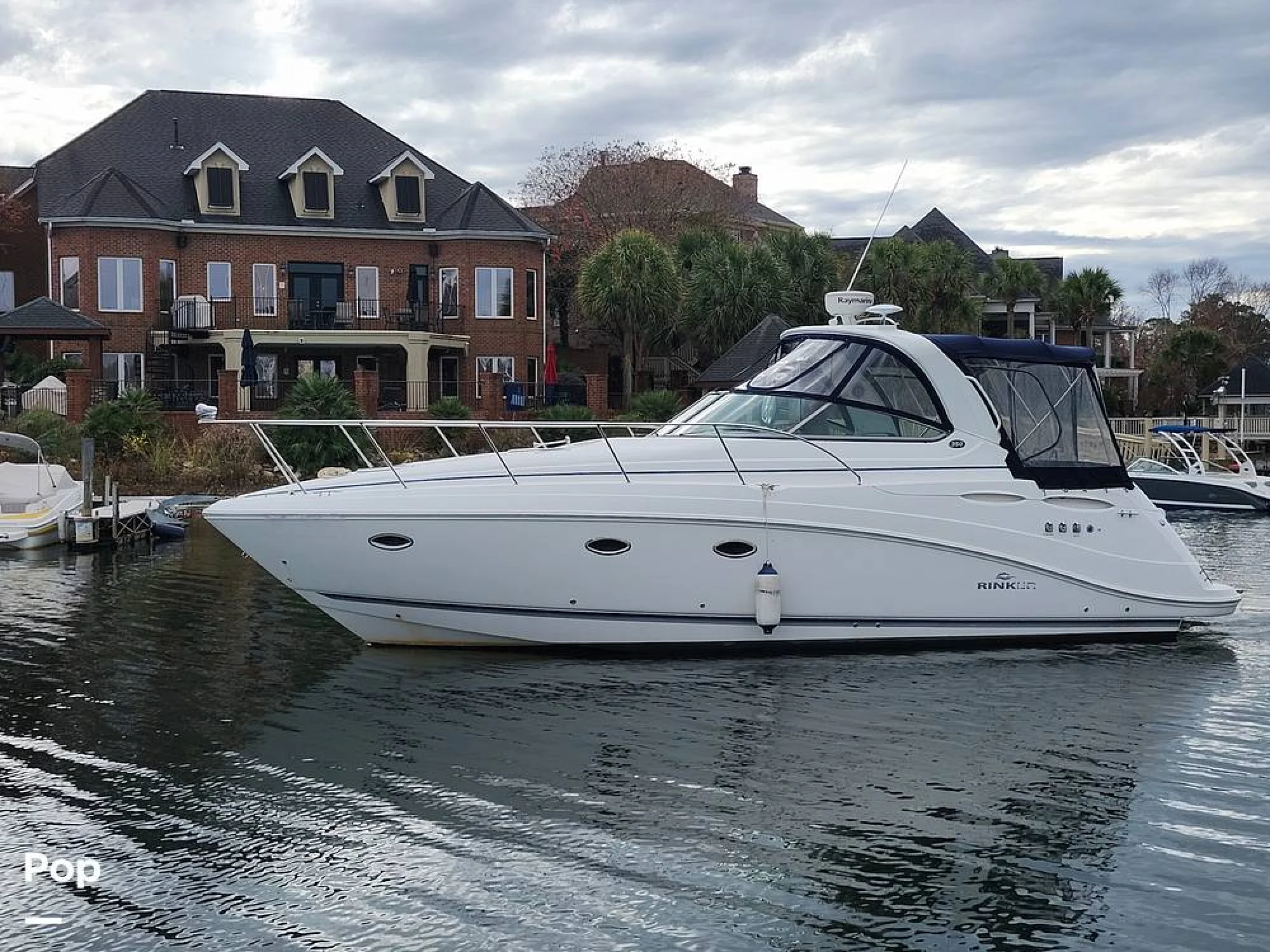 2008 Rinker 350 EC - Image 3