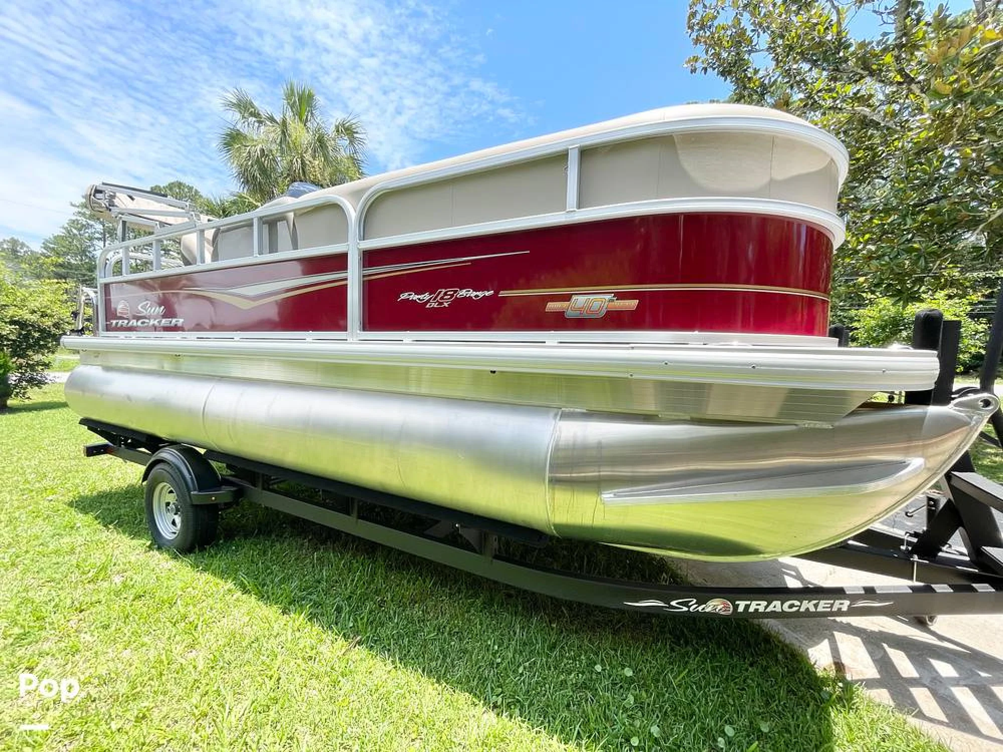 2023 Sun Tracker Party Barge 18 DLX - Main Image
