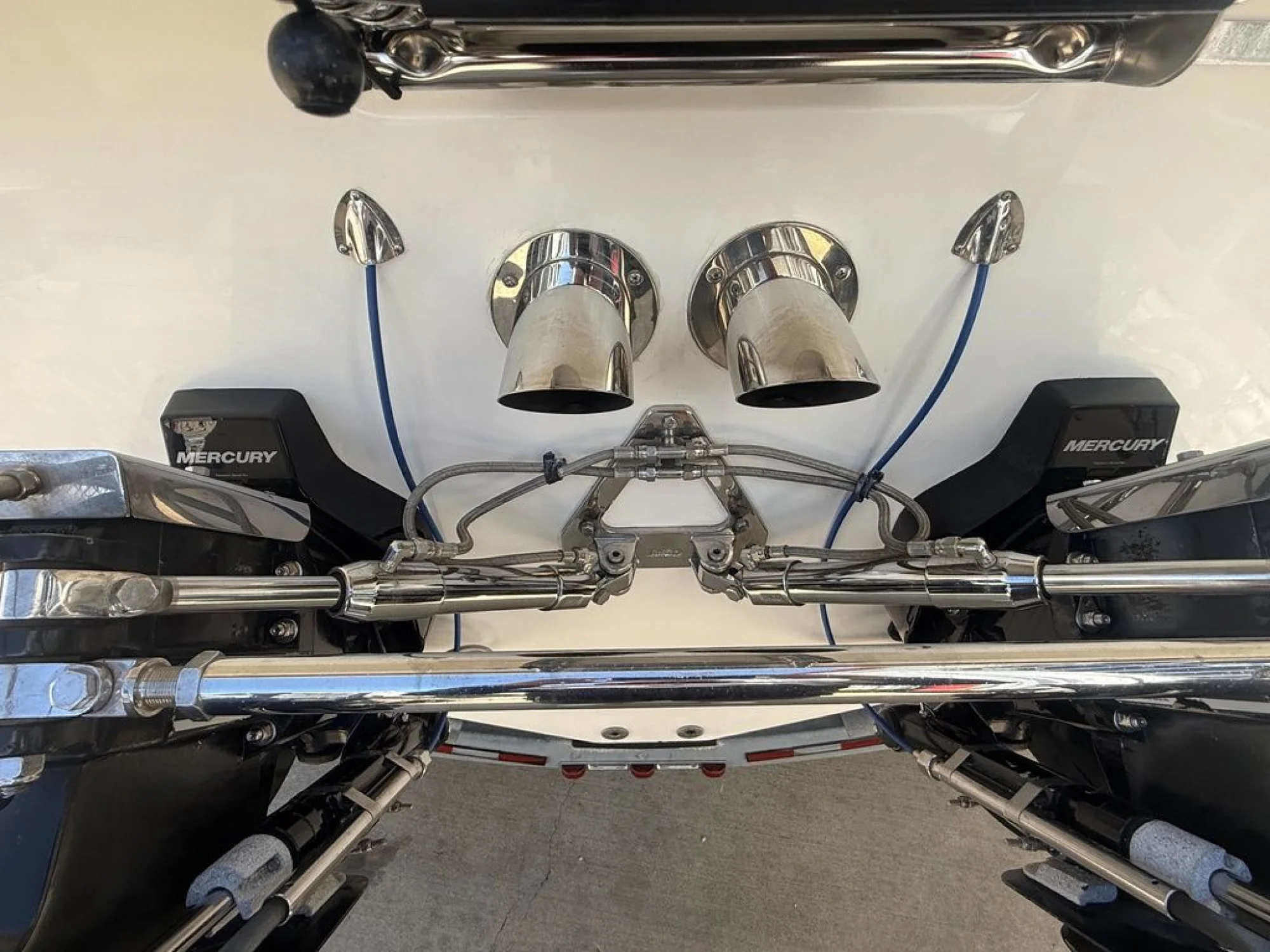 Sunsation Powerboats 32 Innovator - Image 2