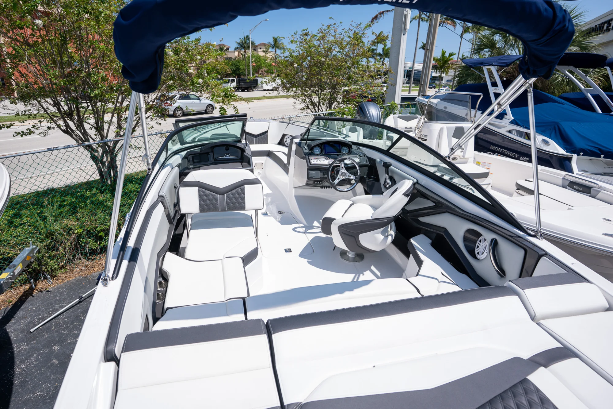 2024 MONTEREY 215SS - Image 4