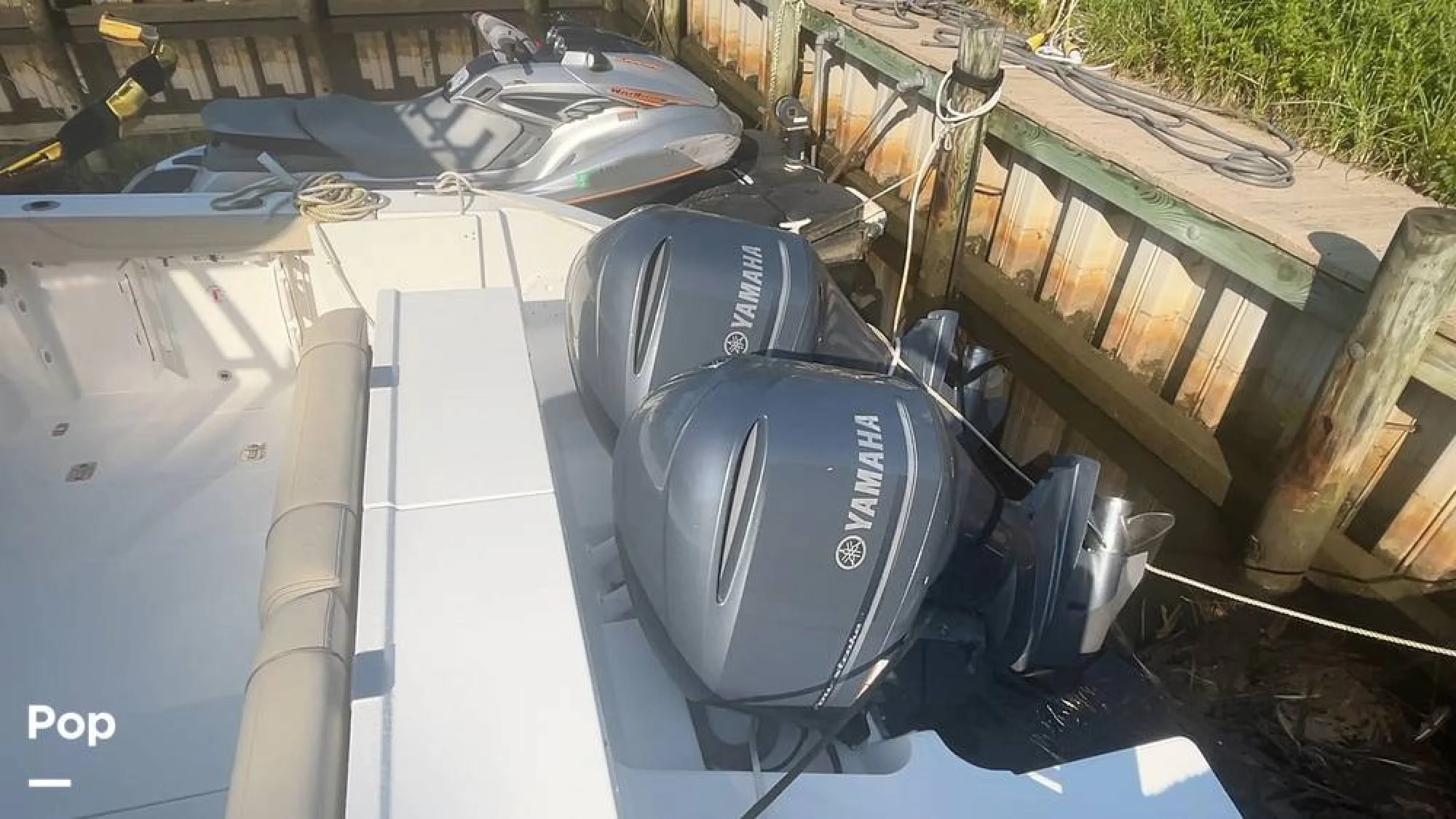 2018 Pursuit OS 325 - Image 4