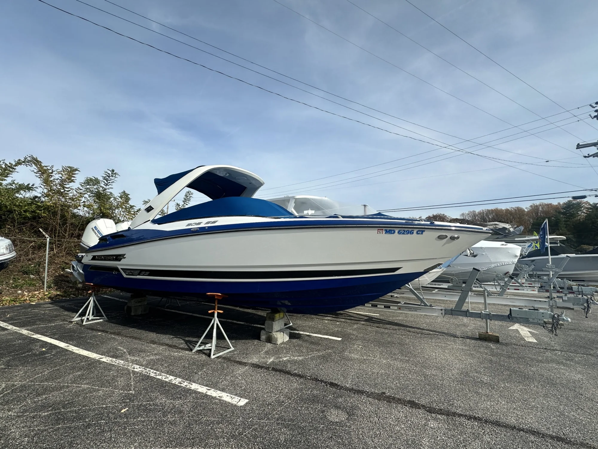 2019 Monterey 305SS Super Sport - Image 2