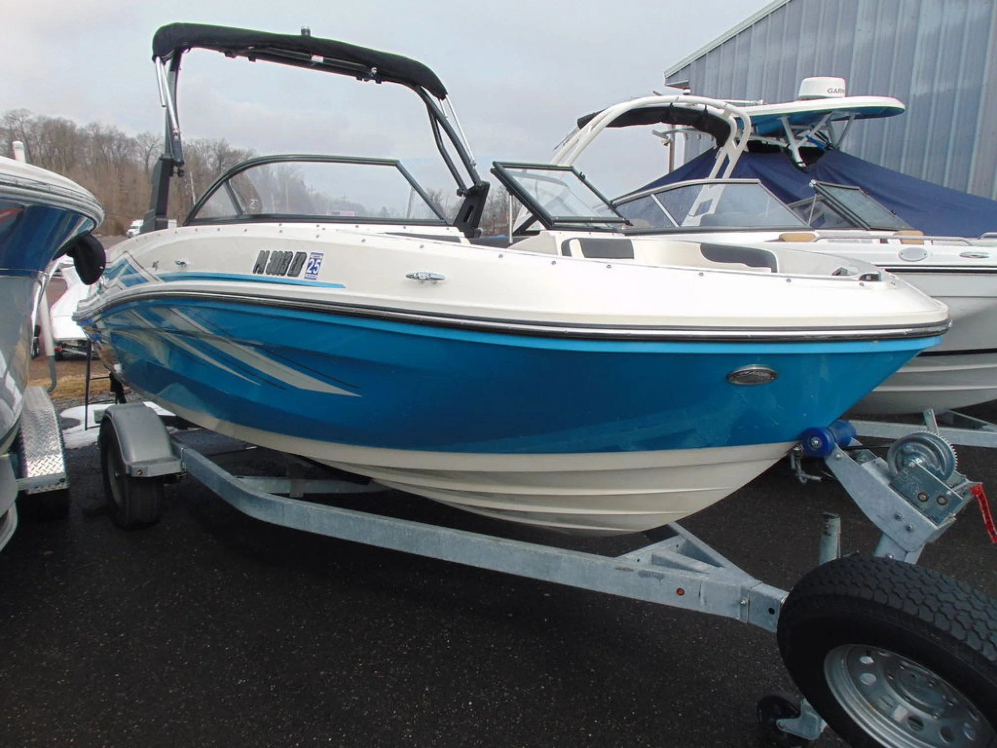 Bayliner VR5 Bowrider - Image 3