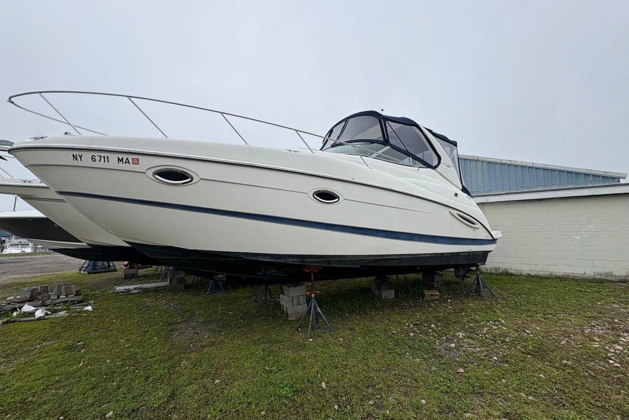 2004 Maxum 3100 SE - Image 2