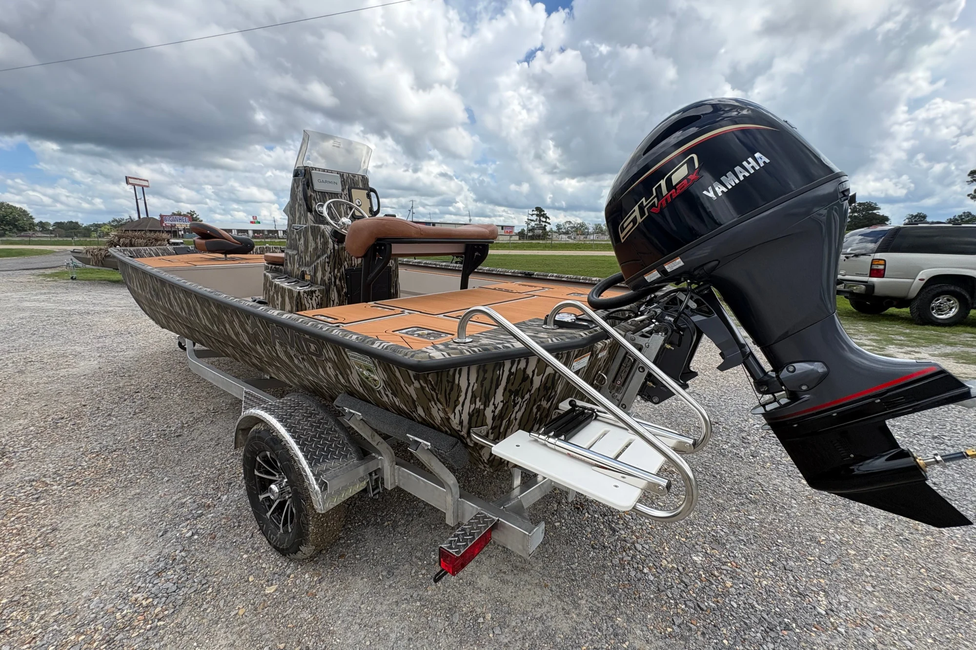 2027 Avid 20 Rogue CC - Image 3