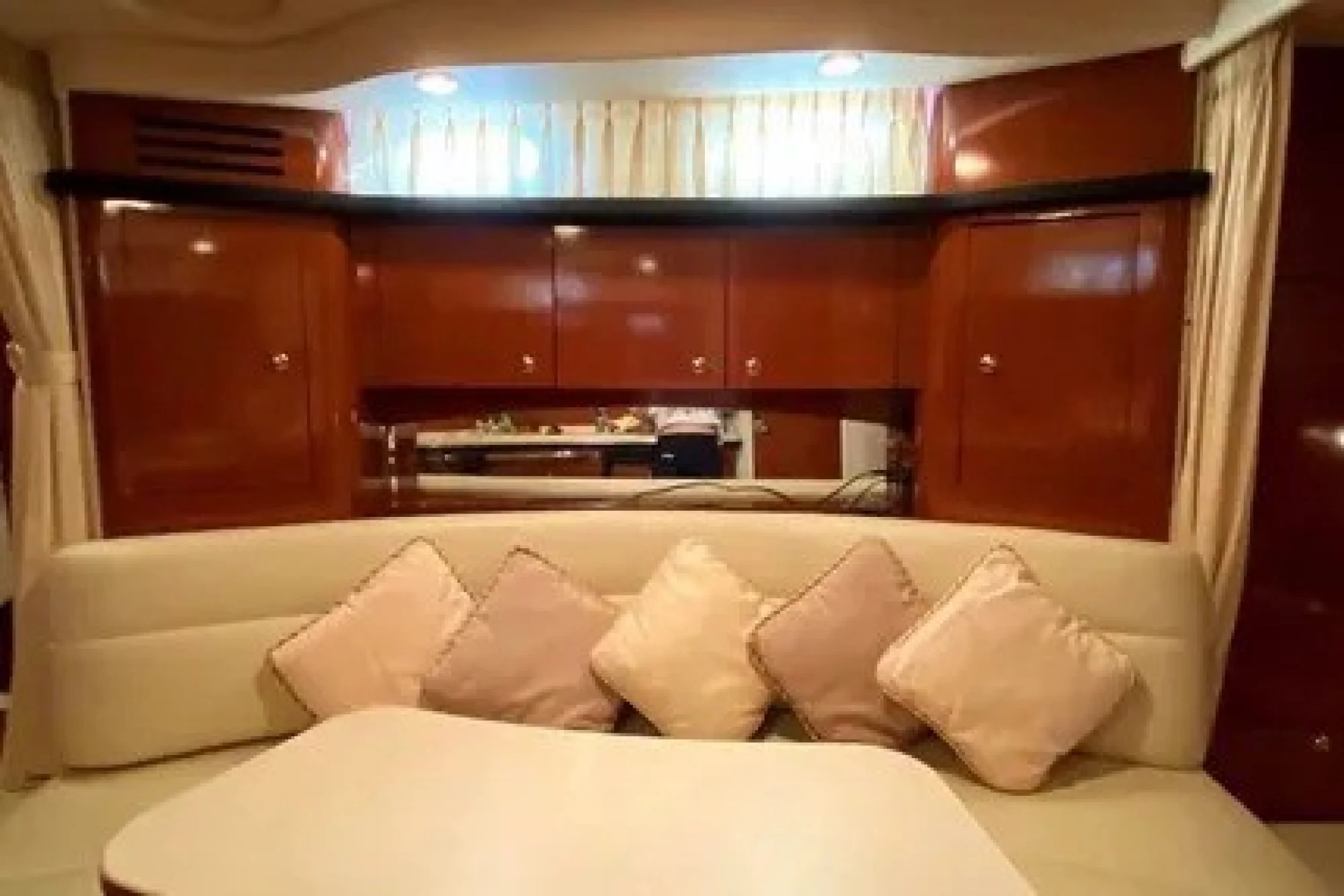 2003 Sea Ray 340 Sundancer - Image 5