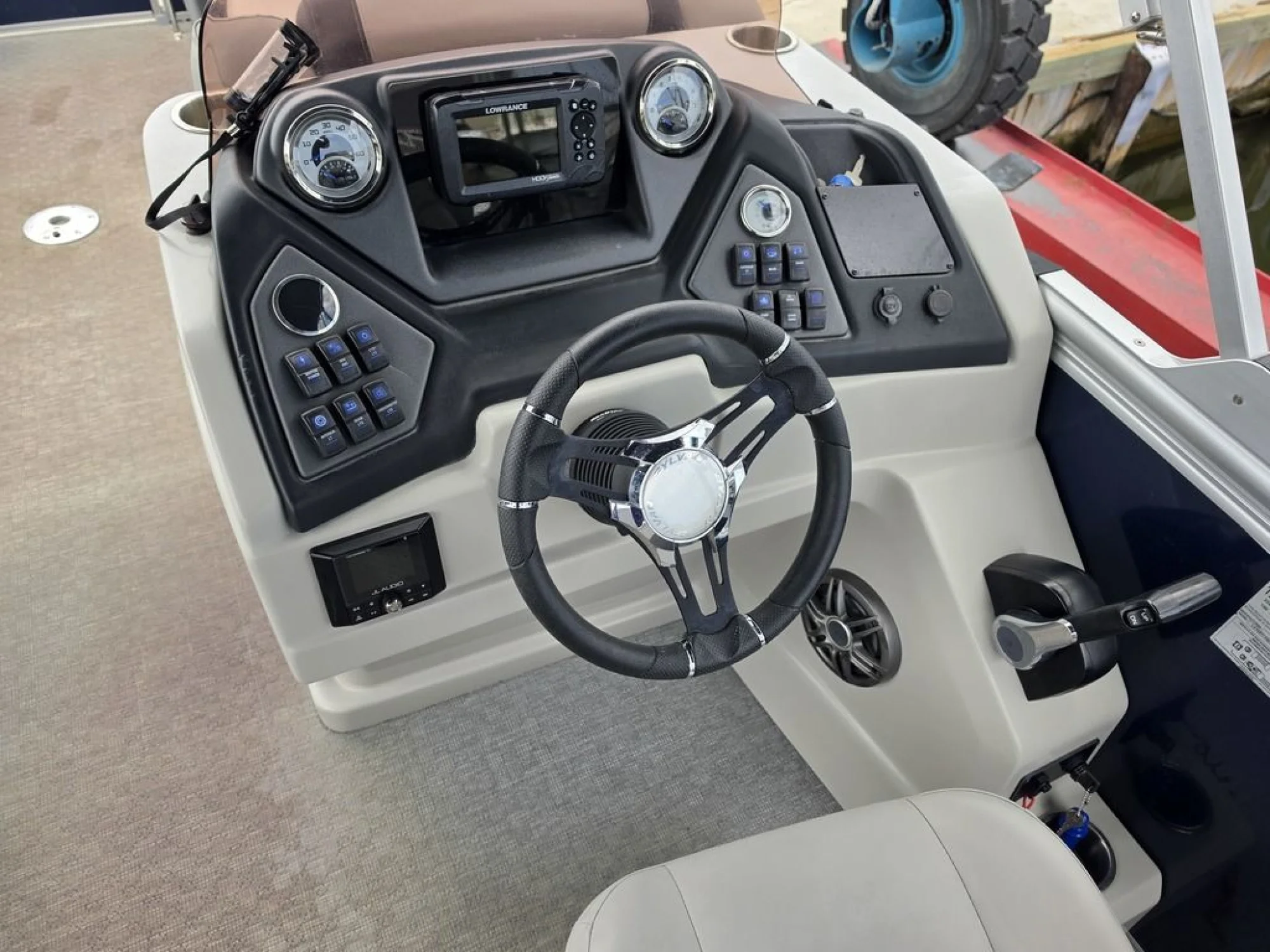 2022 Sylvan L-3 Party Fish - Image 5