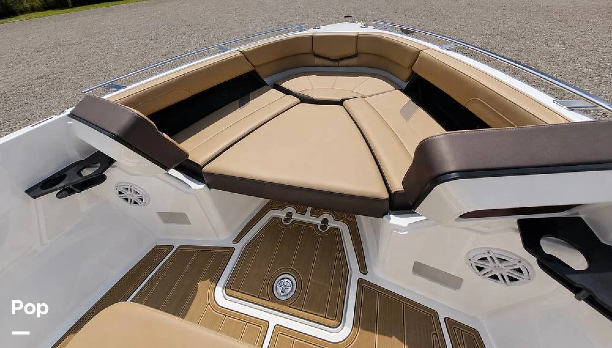 2026 Monterey Elite 27 SD - Image 5