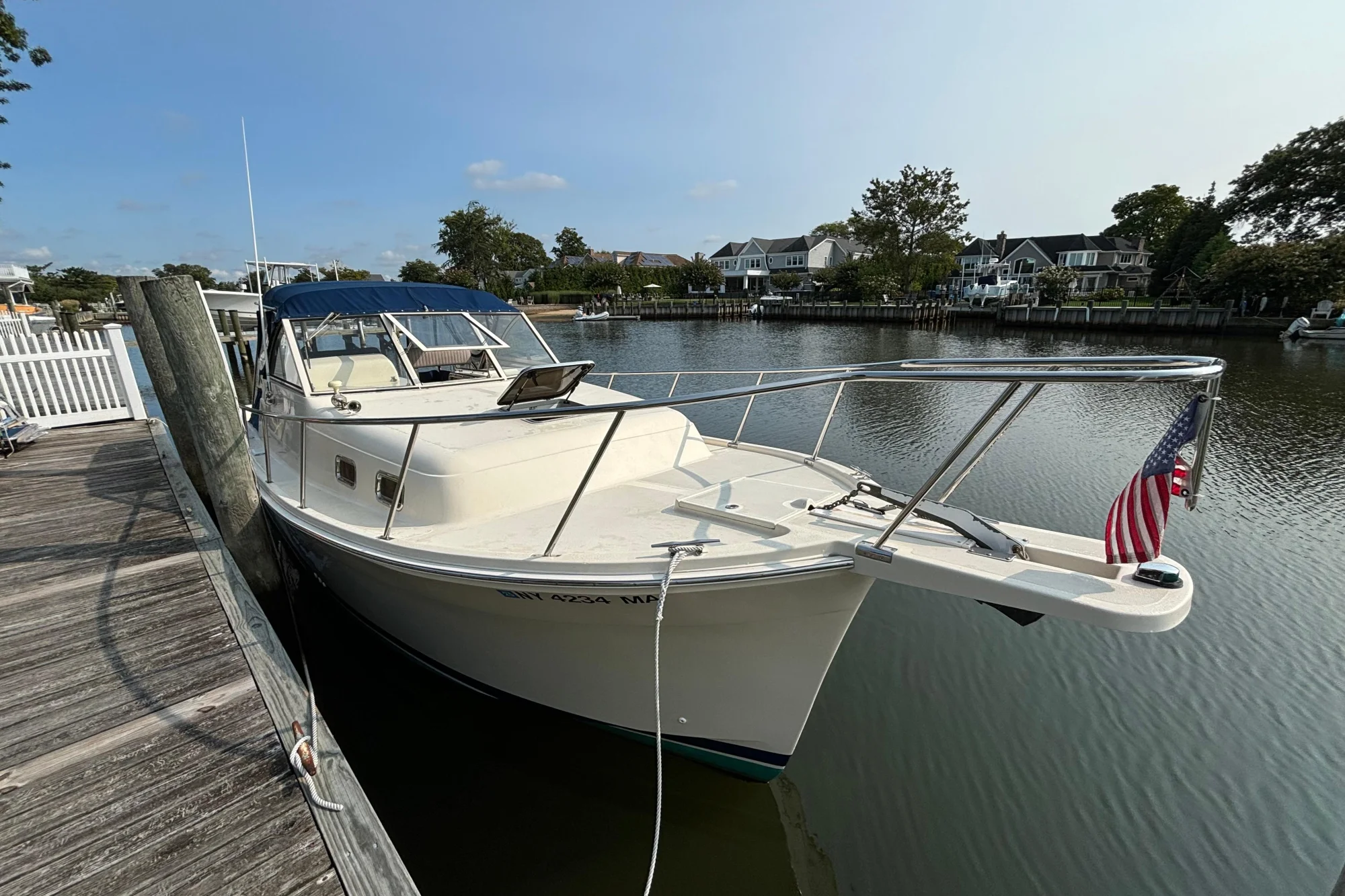 2005 Mainship Pilot 30-II Sedan - Main Image