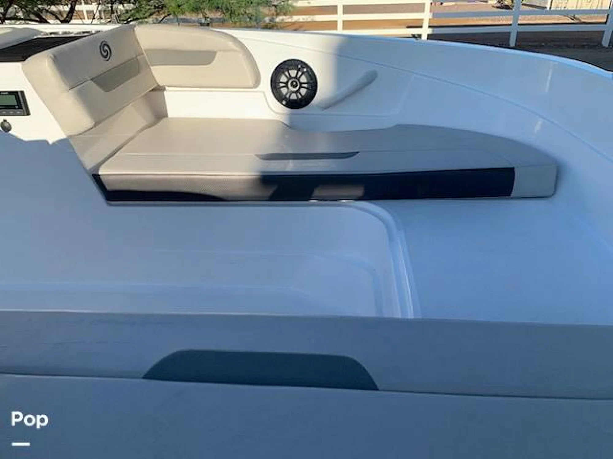 2022 Hurricane Sundeck Sport 185 - Image 3