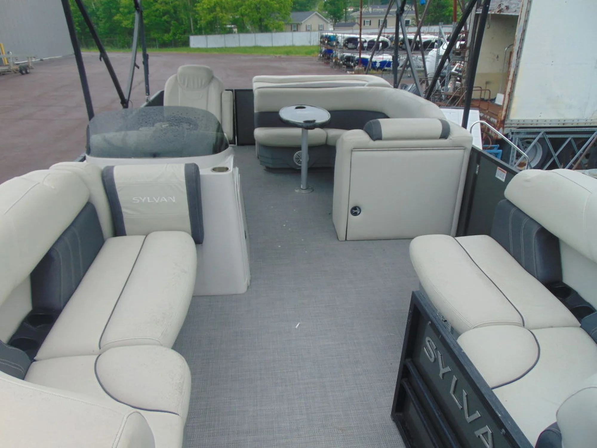 Sylvan 8520 Cruise - Image 5