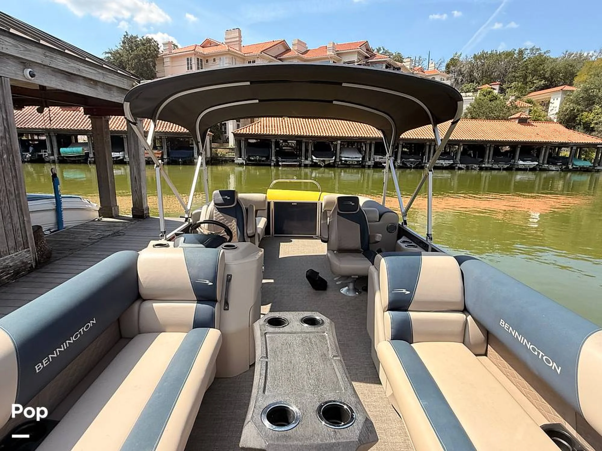 2024 Bennington 22 SSR (Stern Radius) - Image 2