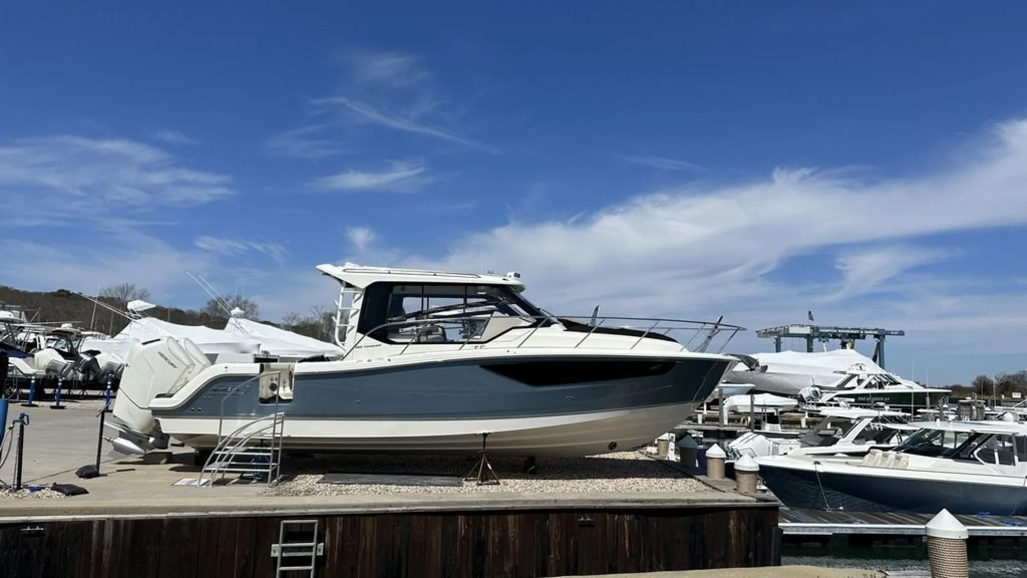 Boston Whaler 365 Conquest - Main Image