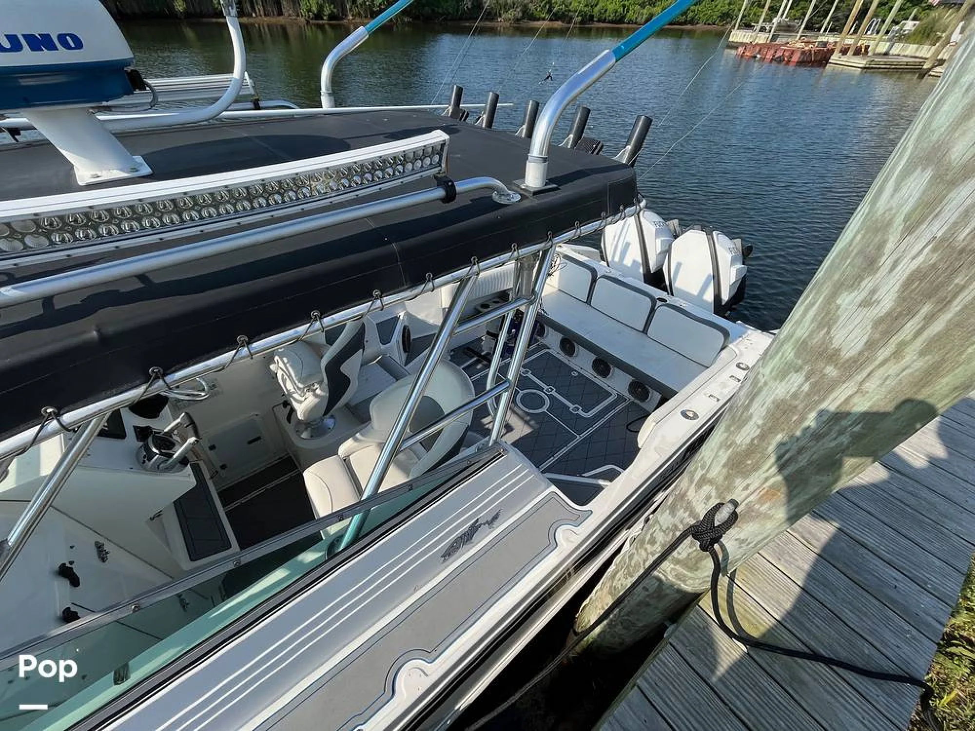 1996 Fountain Sportfish Cruiser - Image 2