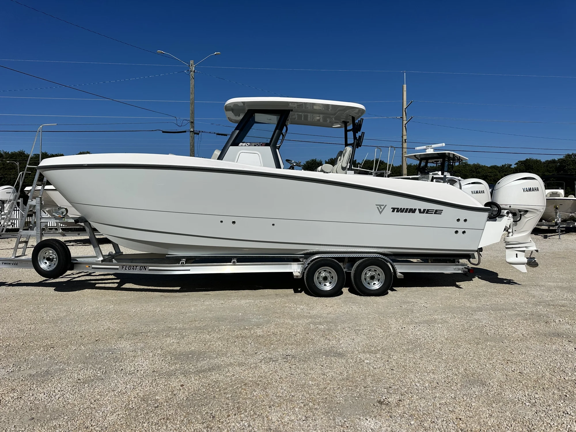 2026 Twin Vee 260 GFX2