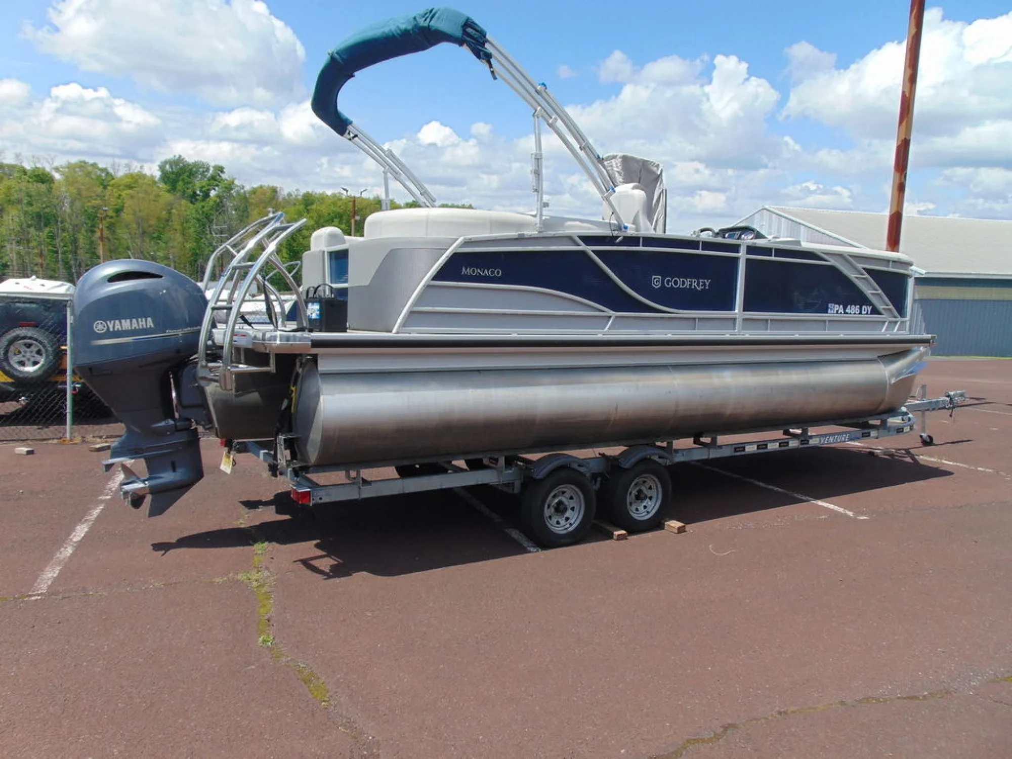 Godfrey Pontoons MC 235 SB - Main Image