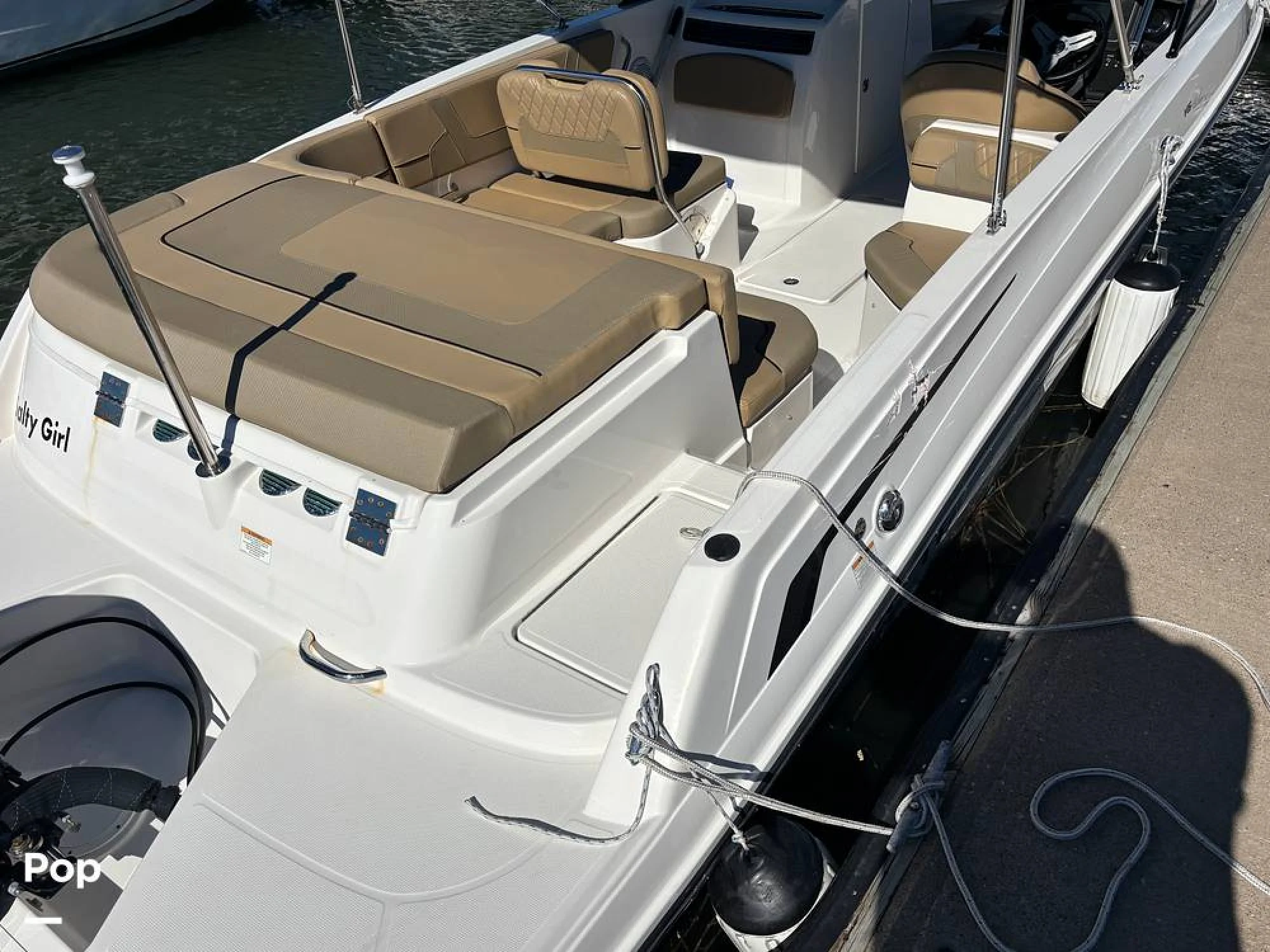 2024 Bayliner V6 OB - Image 4