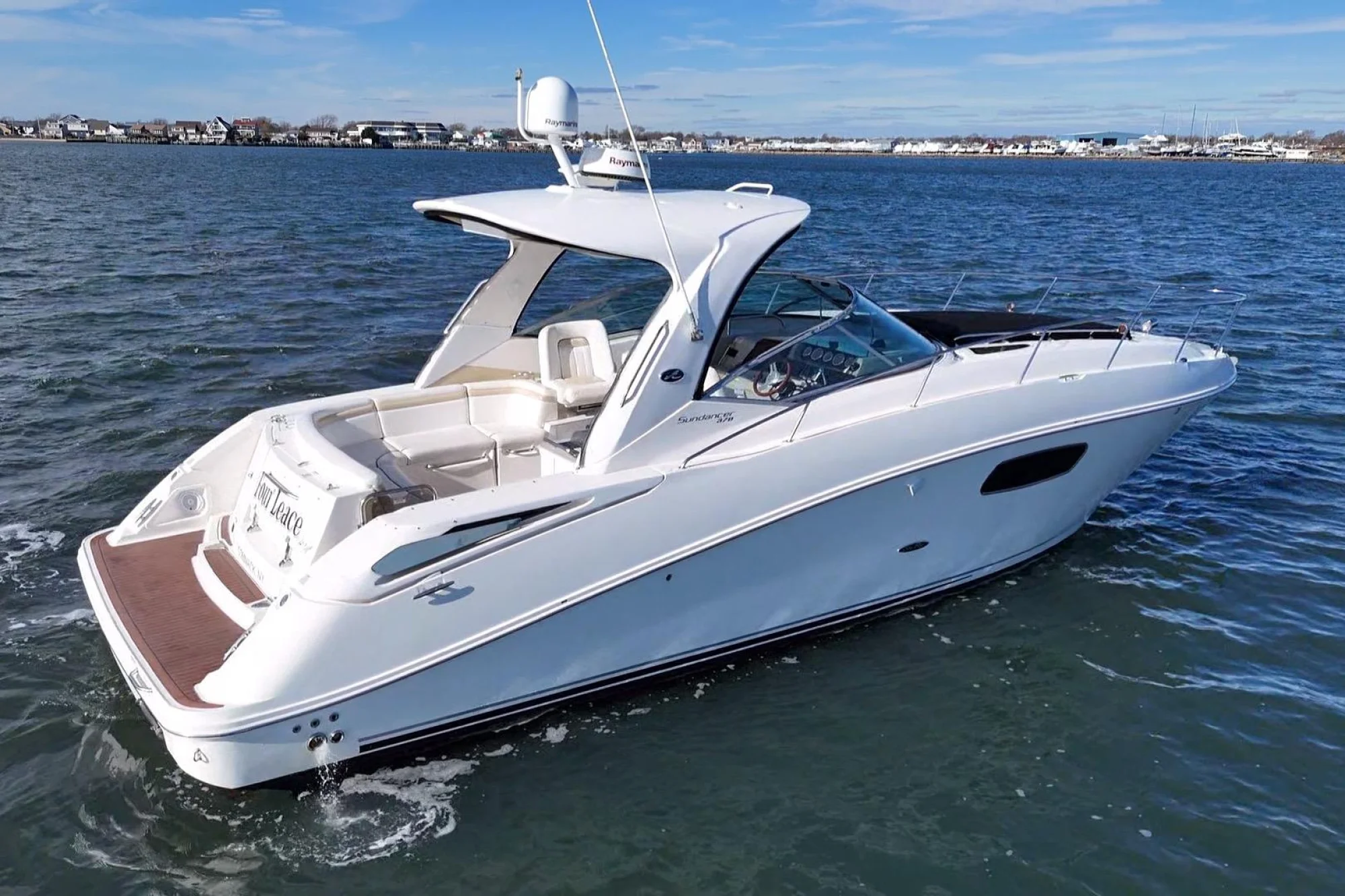 2010 Sea Ray Sundancer 370 - Image 3