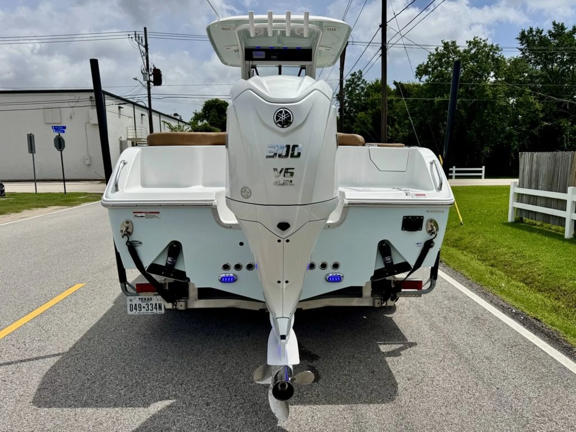 2023 Sea Hunt Ultra 255 SE - Image 3