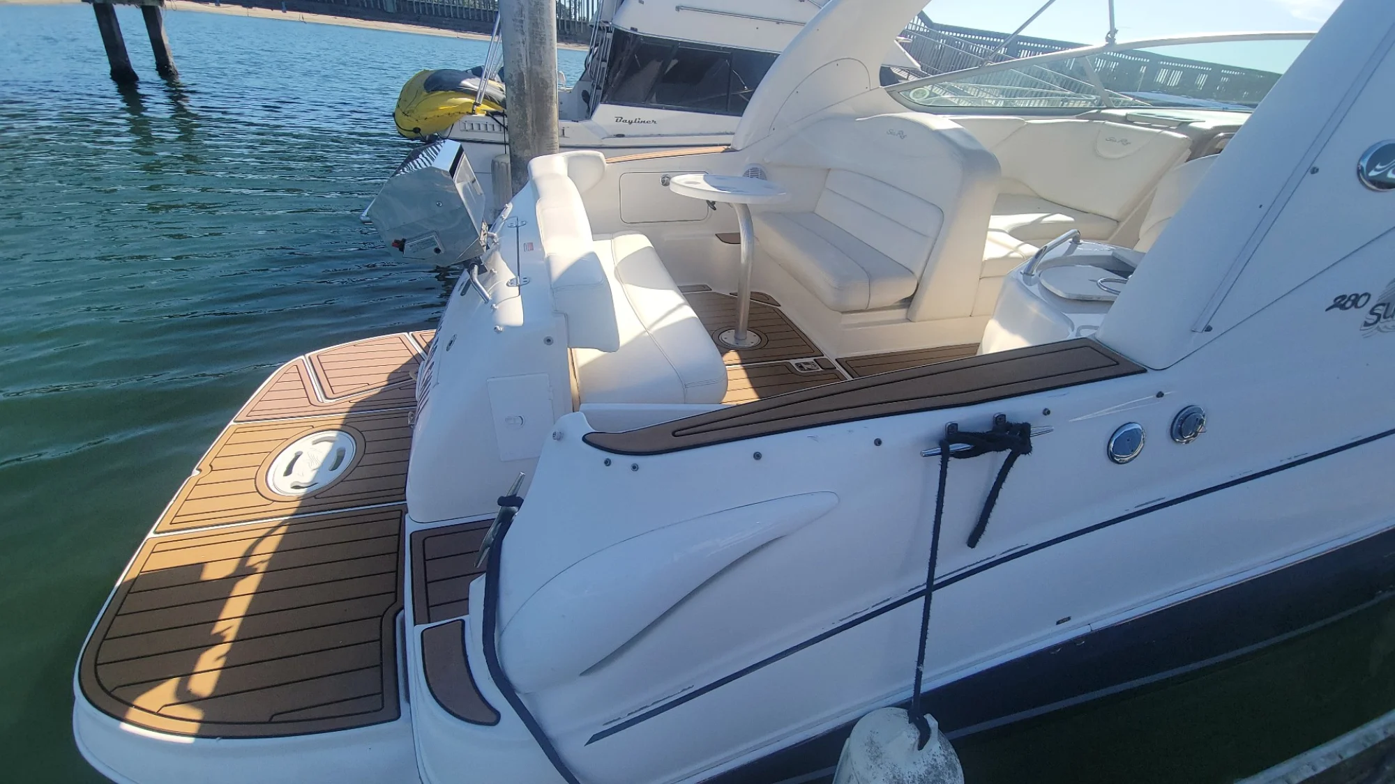 Sea Ray Sundancer 280 - Image 5