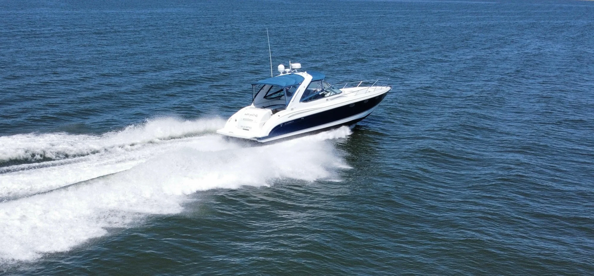 2004 Formula 370 Super Sport - Image 2