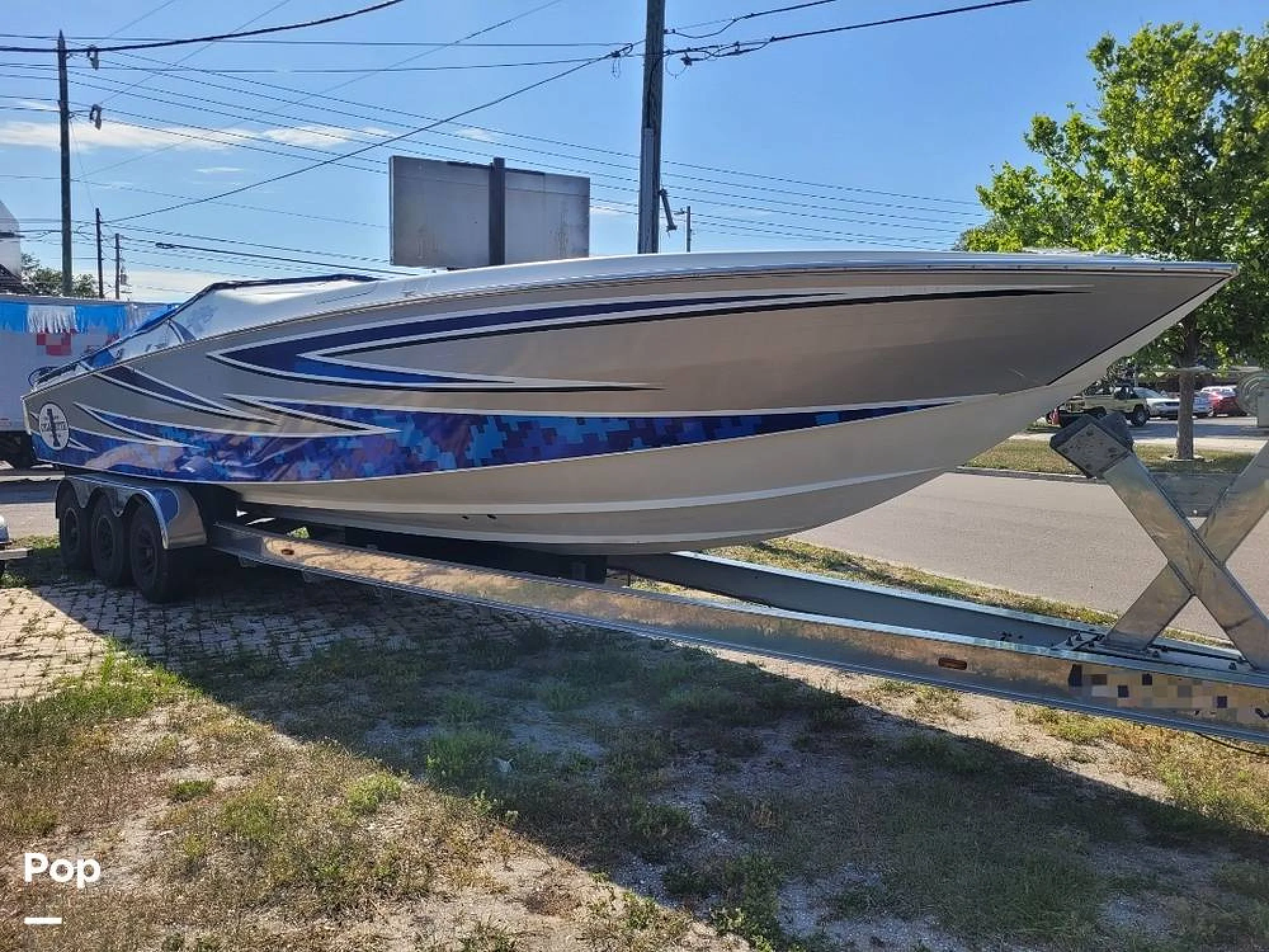 1994 Cigarette 35 Cafe Racer - Image 2