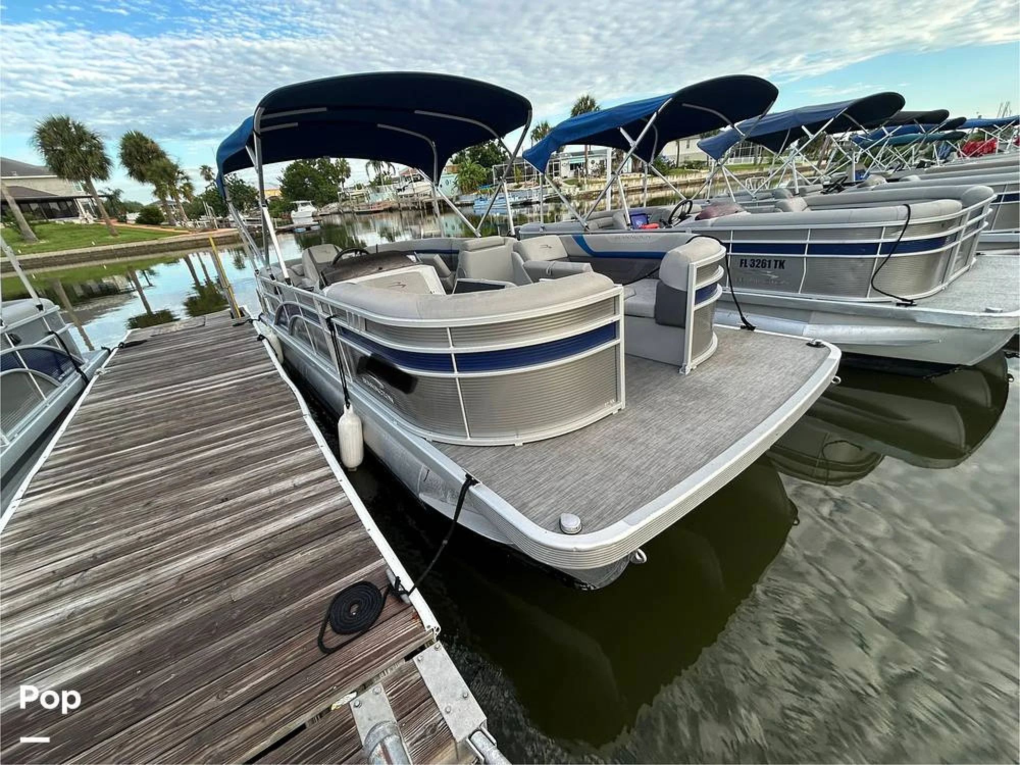 2023 Bennington 22 SX - Image 2