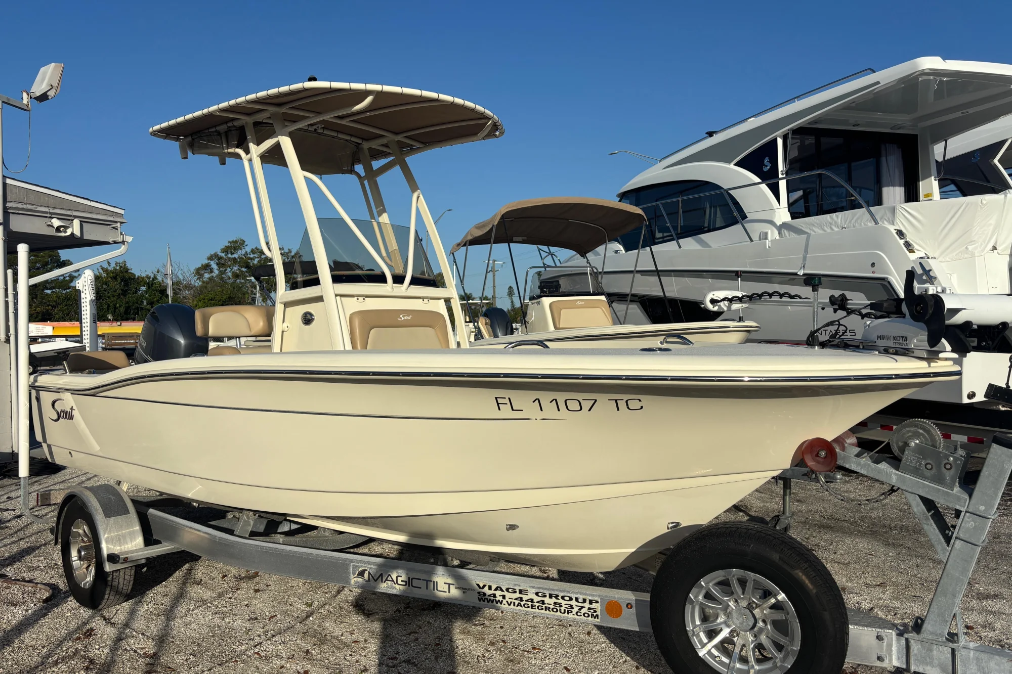 2022 Scout 195 Sportfish - Image 2