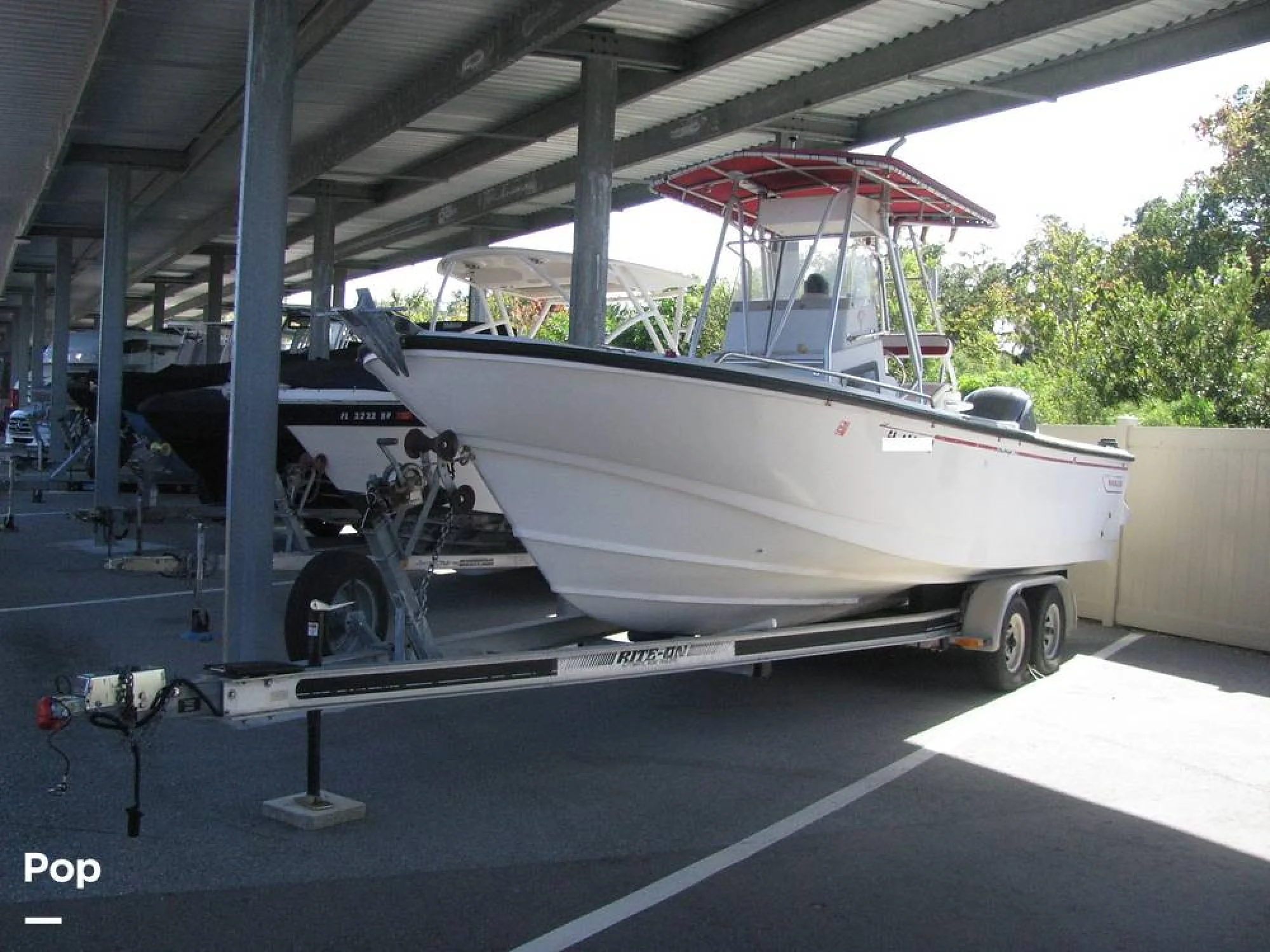 1995 Boston Whaler 24 Outrage - Image 4