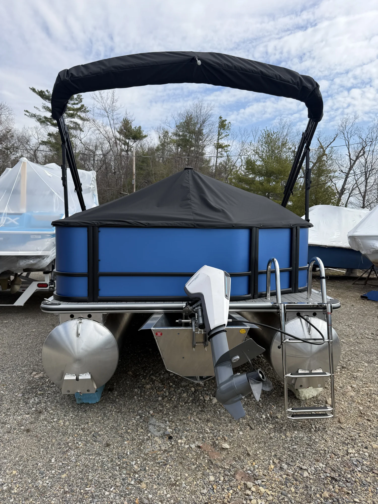 2026 Bentley Pontoons LE 160CR - Image 4