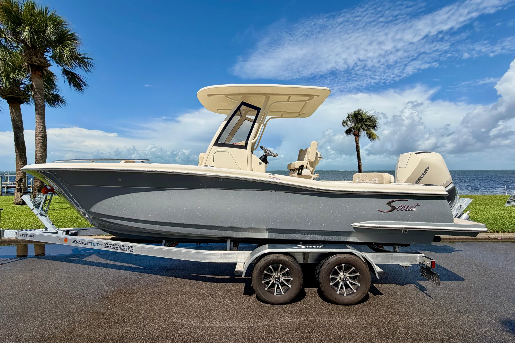 2027 Scout 240 XSF