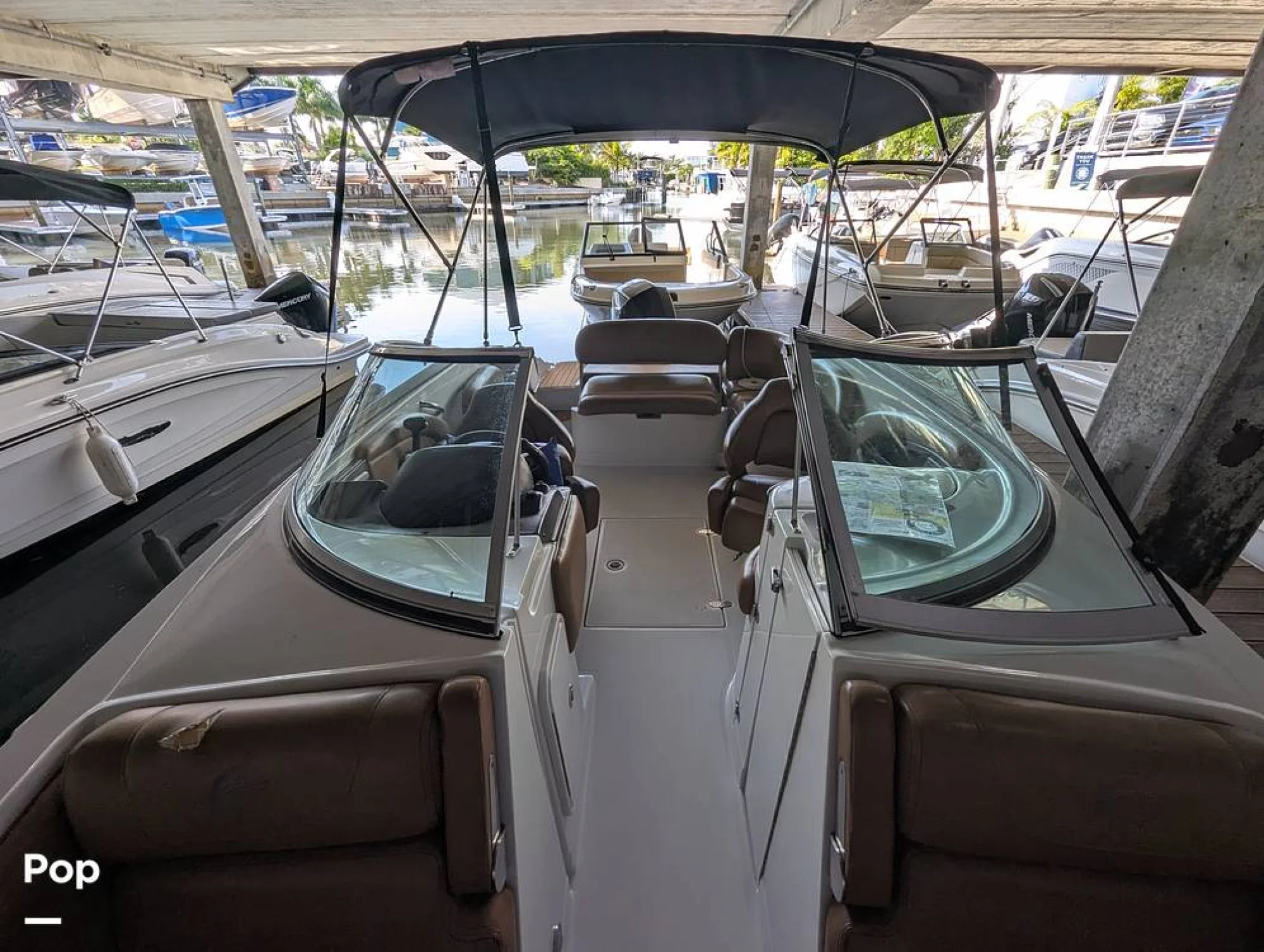 2023 Crownline E235XS - Image 3