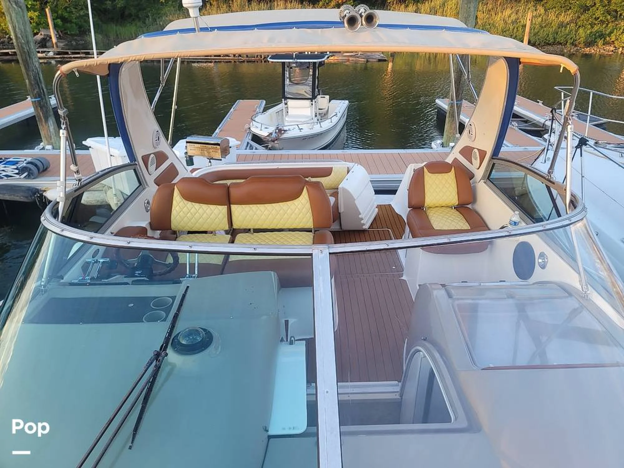 1998 Bayliner Avanti 3685 - Image 2