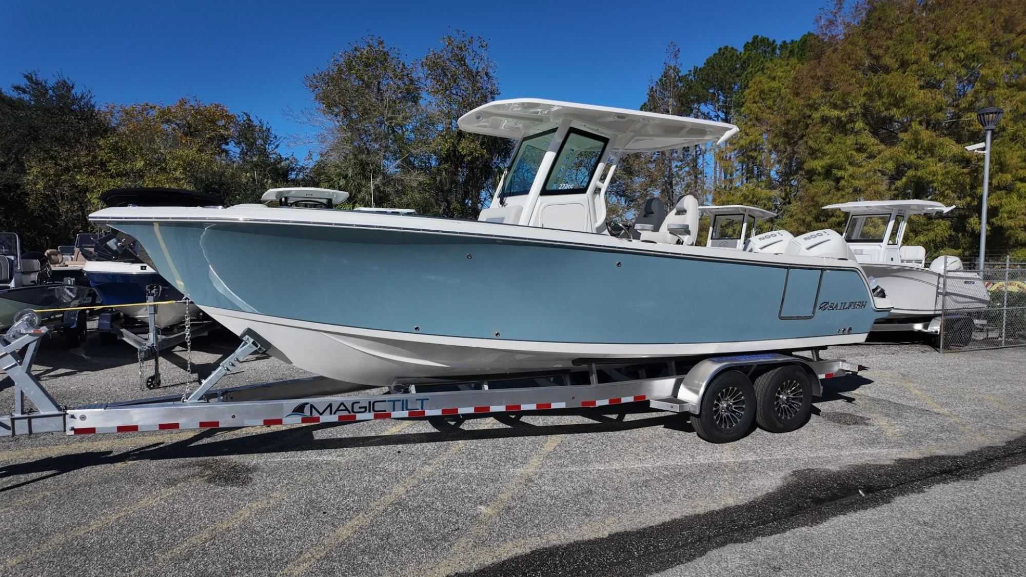 2026 Sailfish 272 SE CC – Twin Mercury 200XL DTS