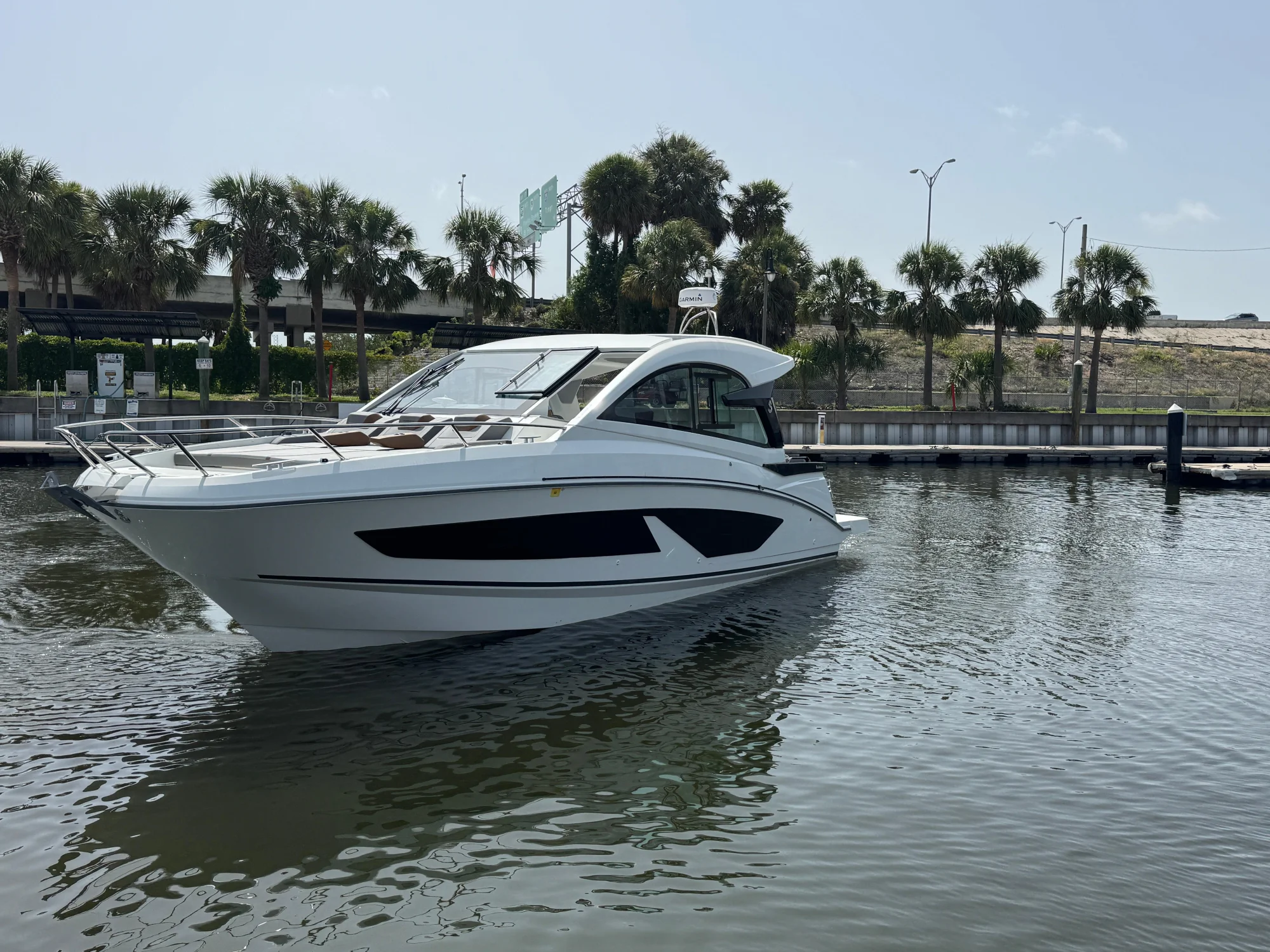 2022 Beneteau Gran Turismo 32 - Image 5