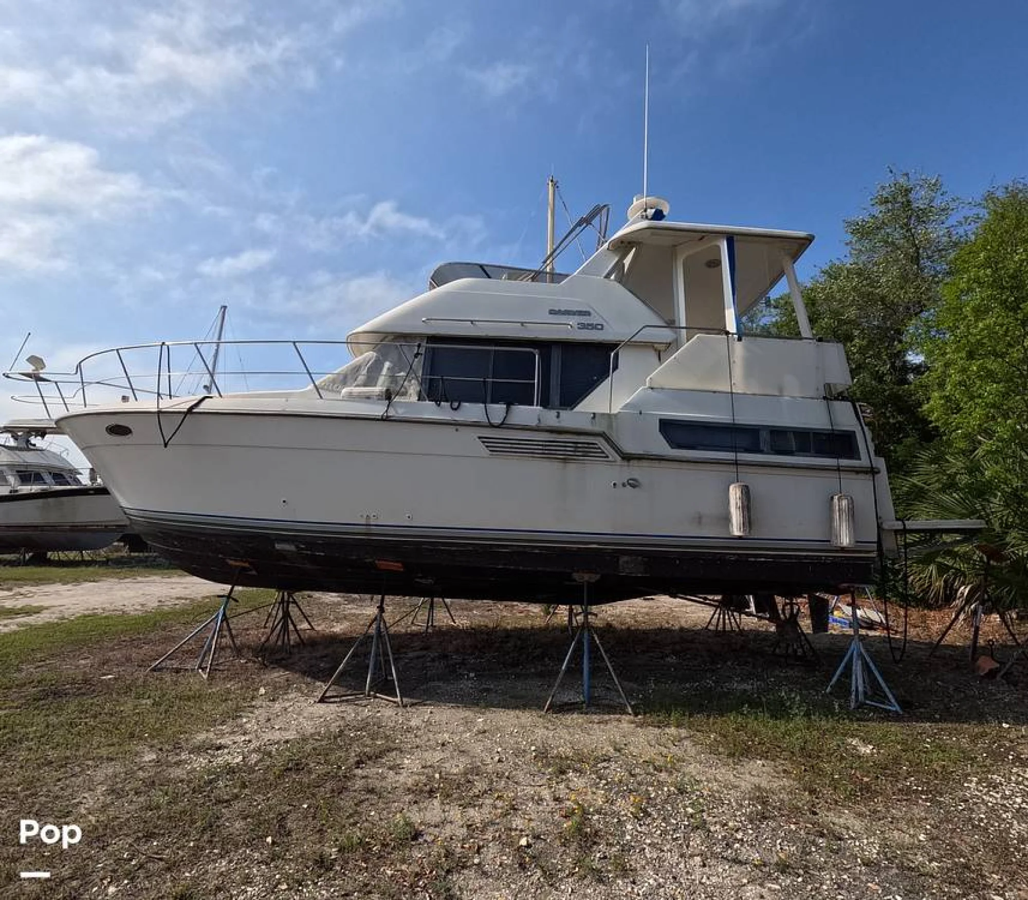 1993 Carver 350 Aft Cabin - Image 5