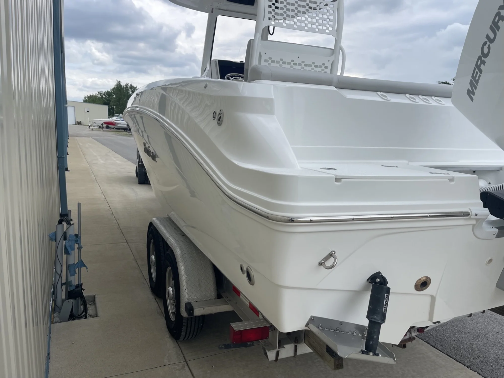 2026 Hurricane 24 Center Console - Image 4