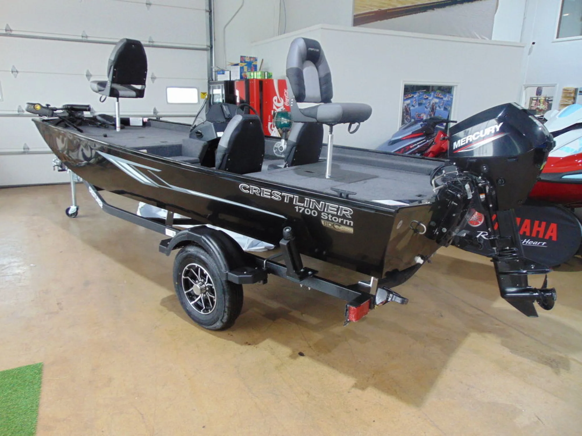 Crestliner 1700 Storm - Main Image