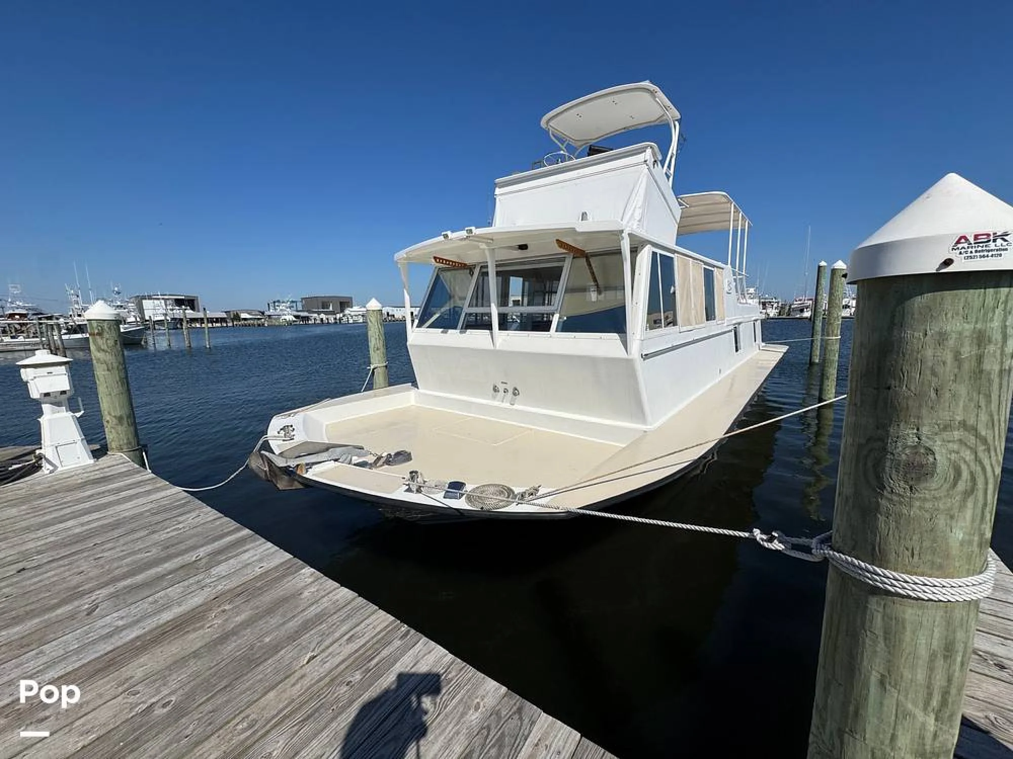 1973 Chris-Craft Aquahome - Image 5