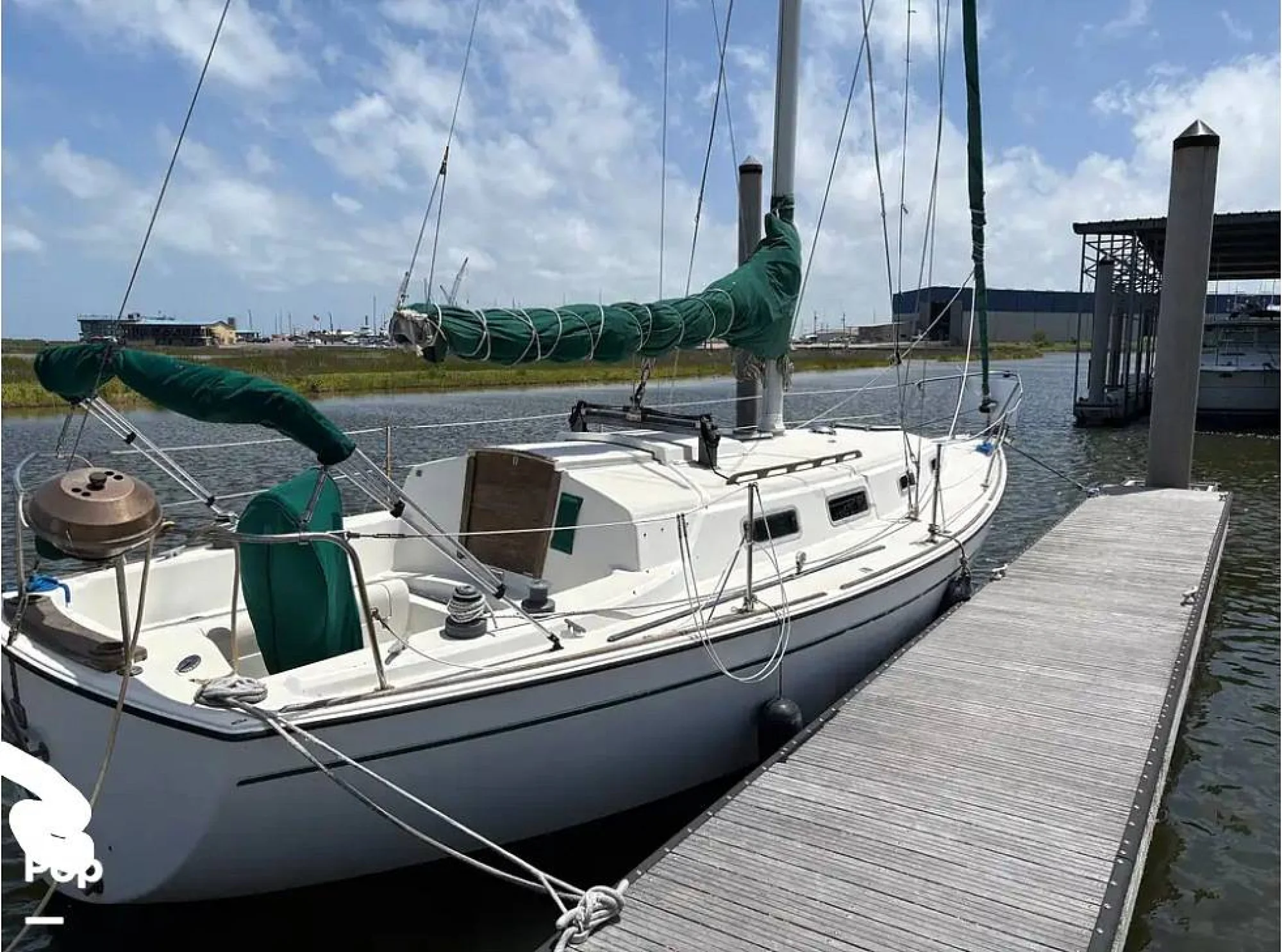 1983 Pearson 303 - Main Image