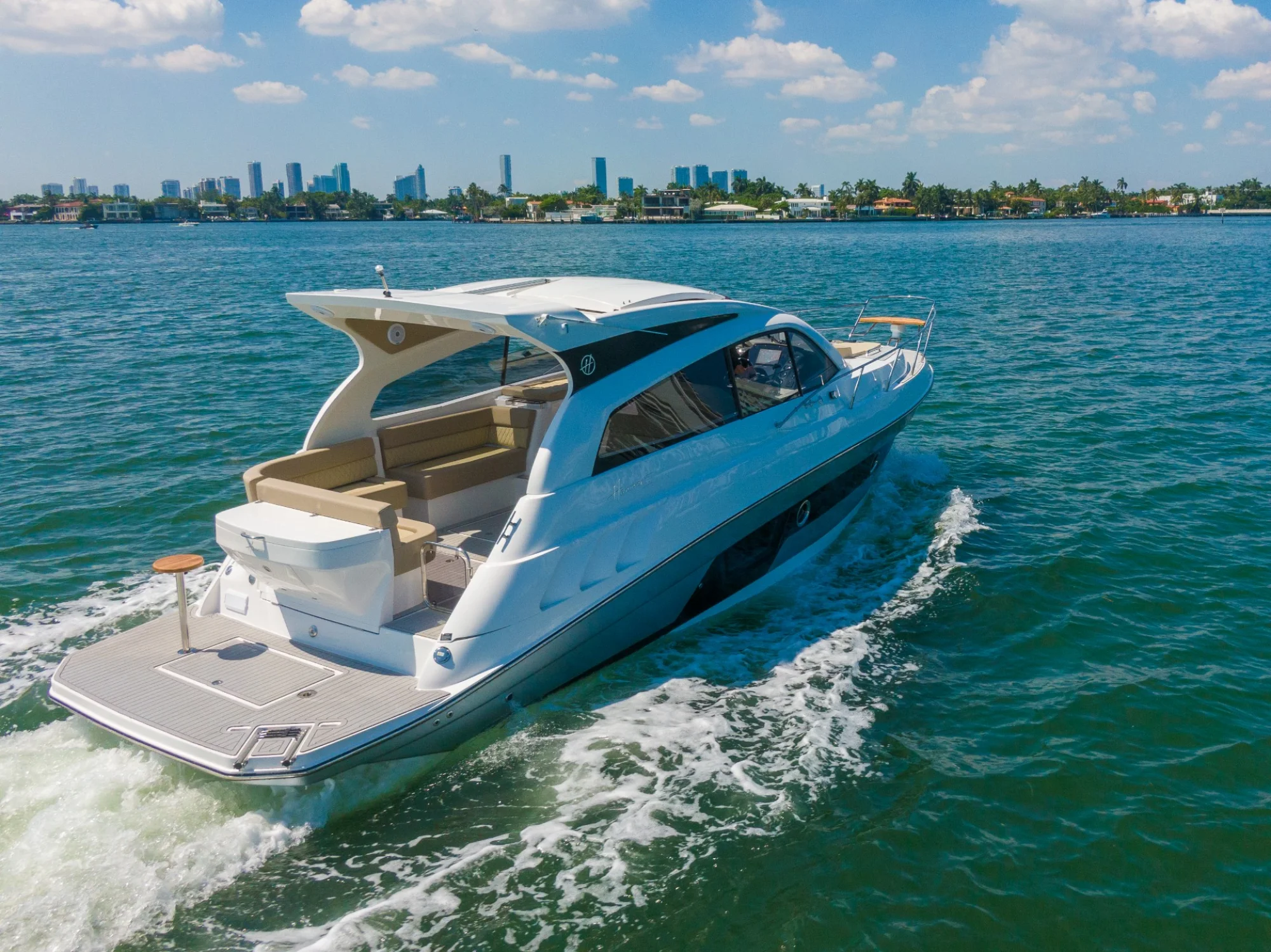 2027 Hanover 375-Inboard - Image 2