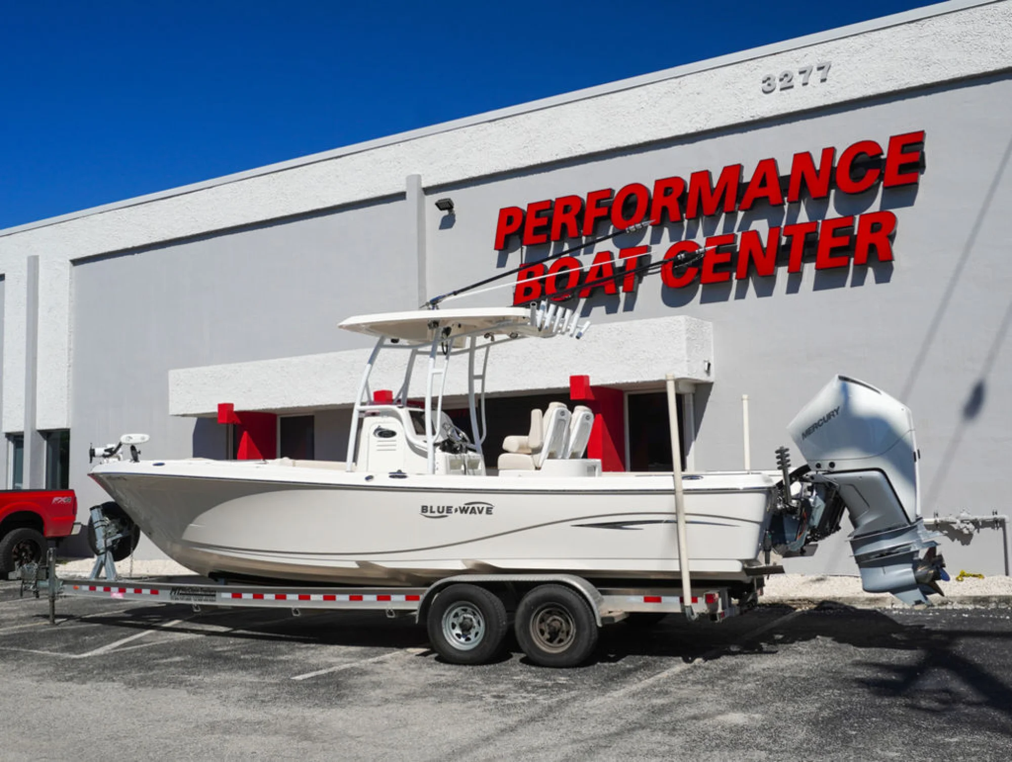 Blue Wave Boats 2800 Makaira - Main Image