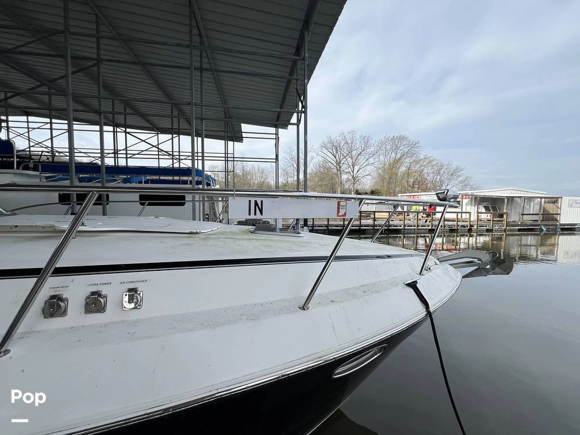 2008 Rinker 370 - Image 2