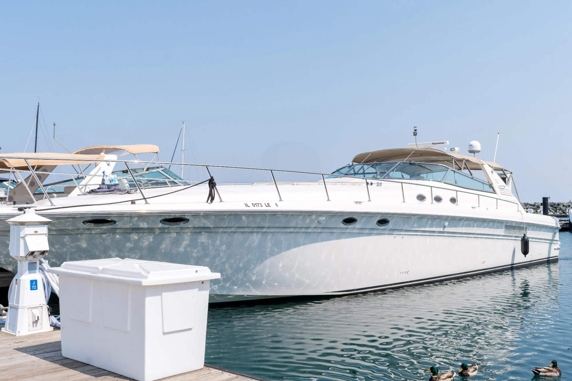 1996 Sea Ray 630 Super Sun Sport – Twin Caterpillar 3412s - Image 5