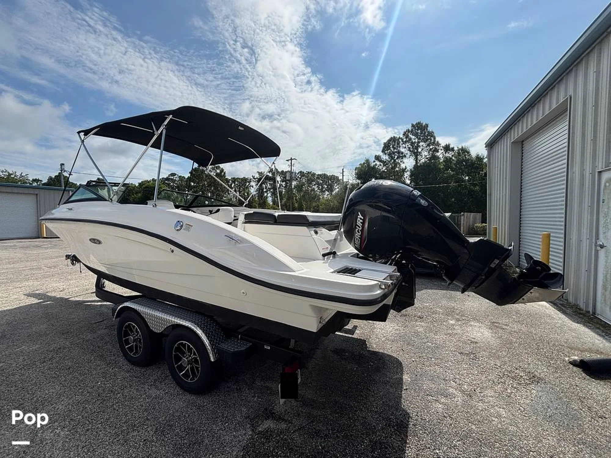 2023 Sea Ray SPX 210 OB - Image 3