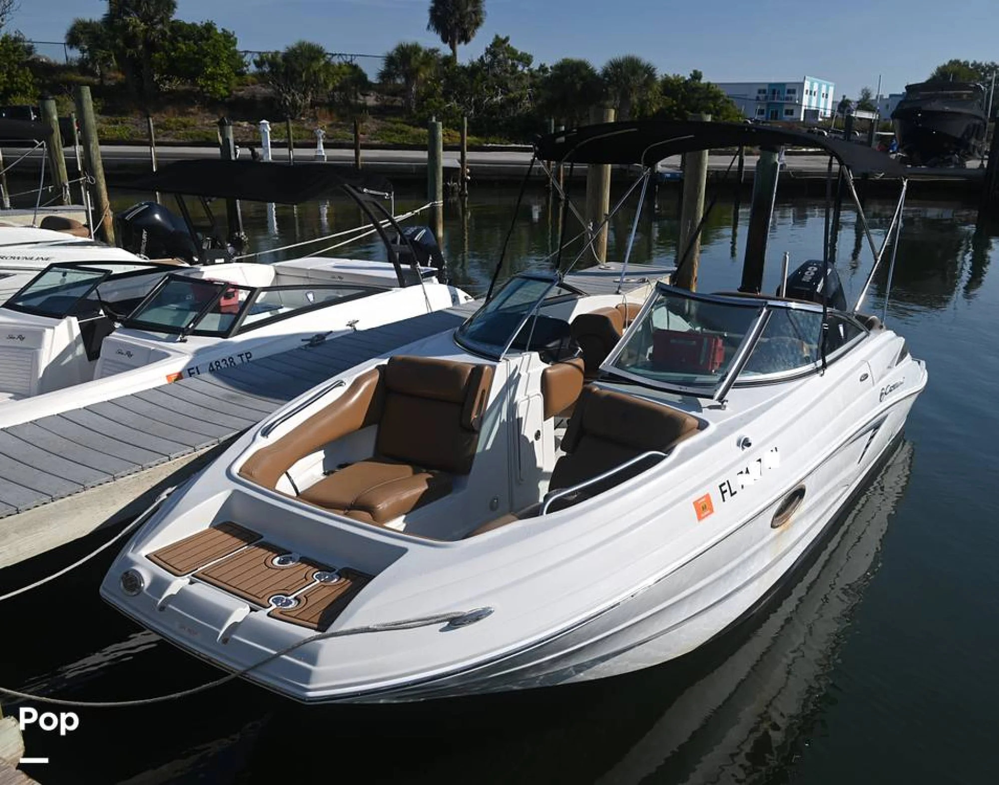 2023 Crownline E235XS - Main Image