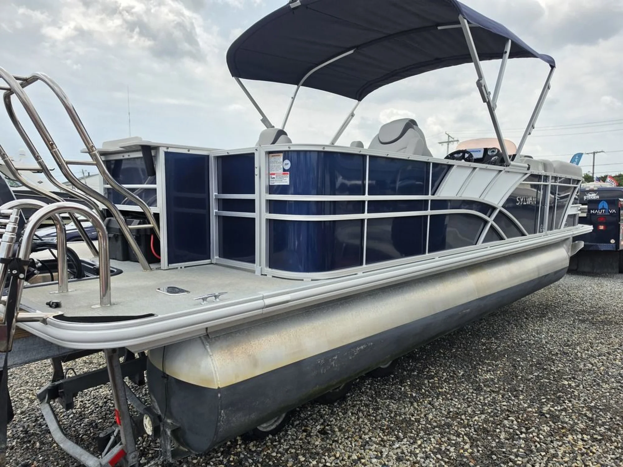 2022 Sylvan L-3 Party Fish - Image 2