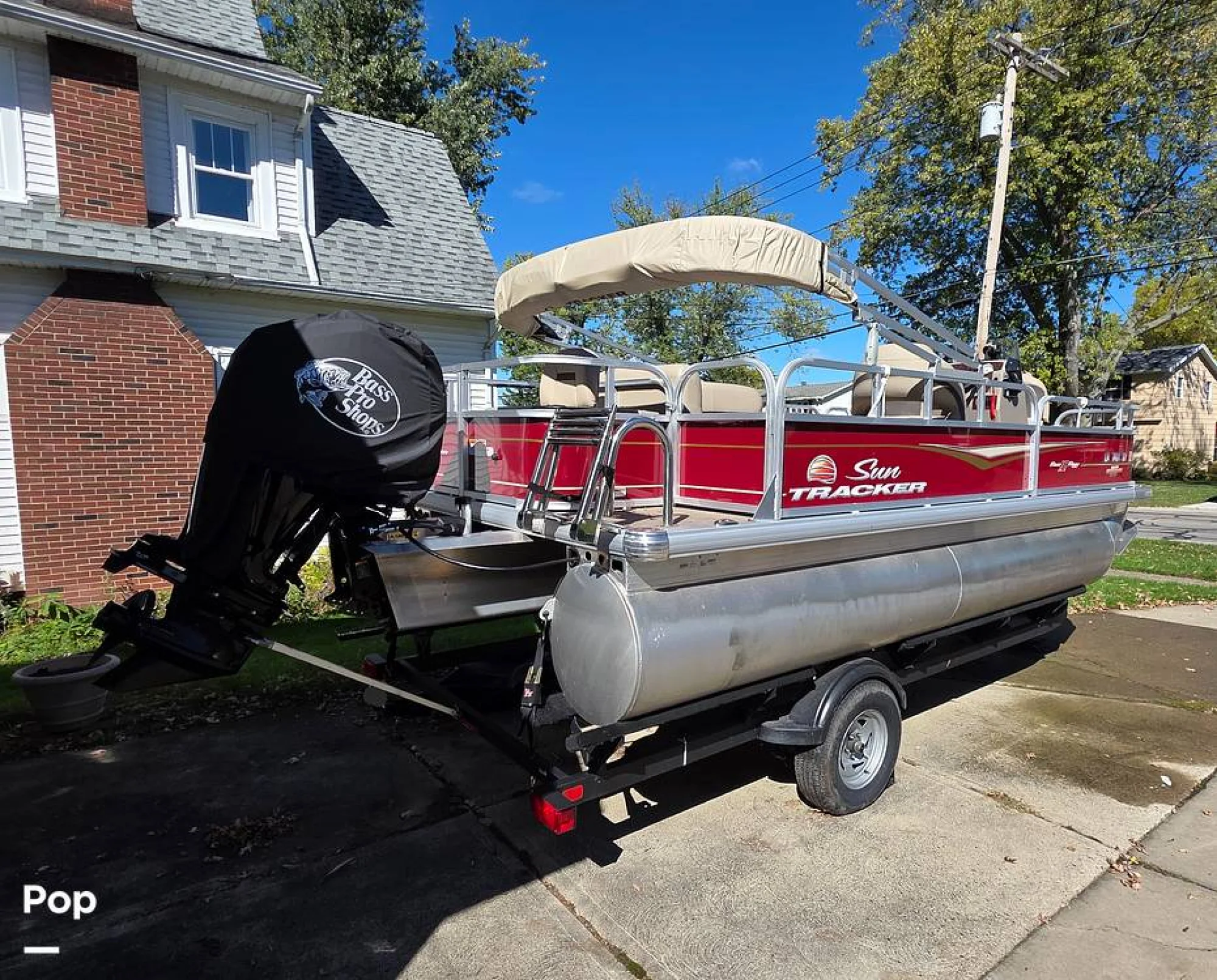 2023 Sun Tracker Bass Buggy 18 DLX - Image 3