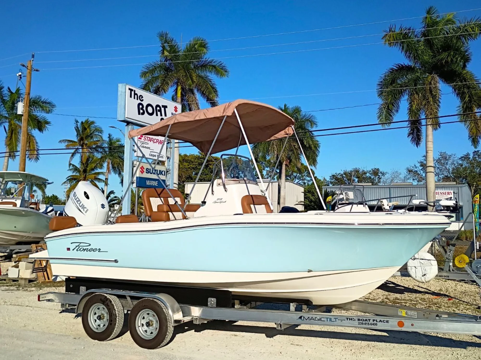 2026 Pioneer 202 Sportfish Bay Boat Carolina Blue 213A